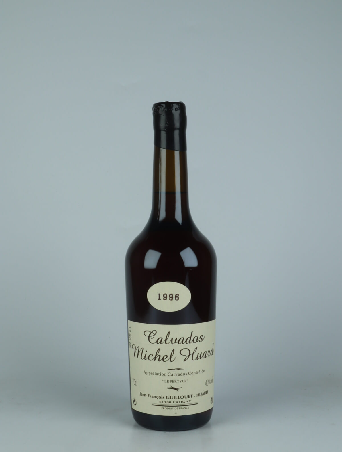 En flaske 1996 Calvados Spiritus fra Michel Huard, Normandiet i Frankrig