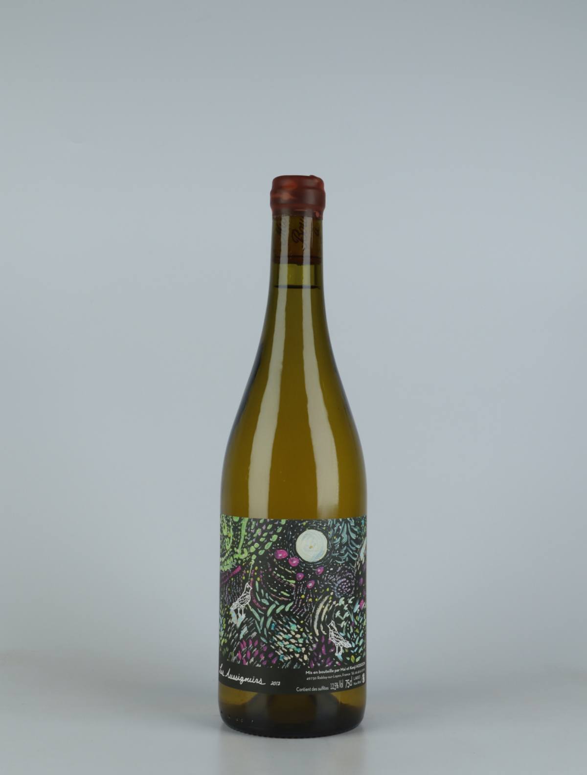 A bottle 2013 Les Aussigouins White wine from Mai et Kenji Hodgson, Loire in France