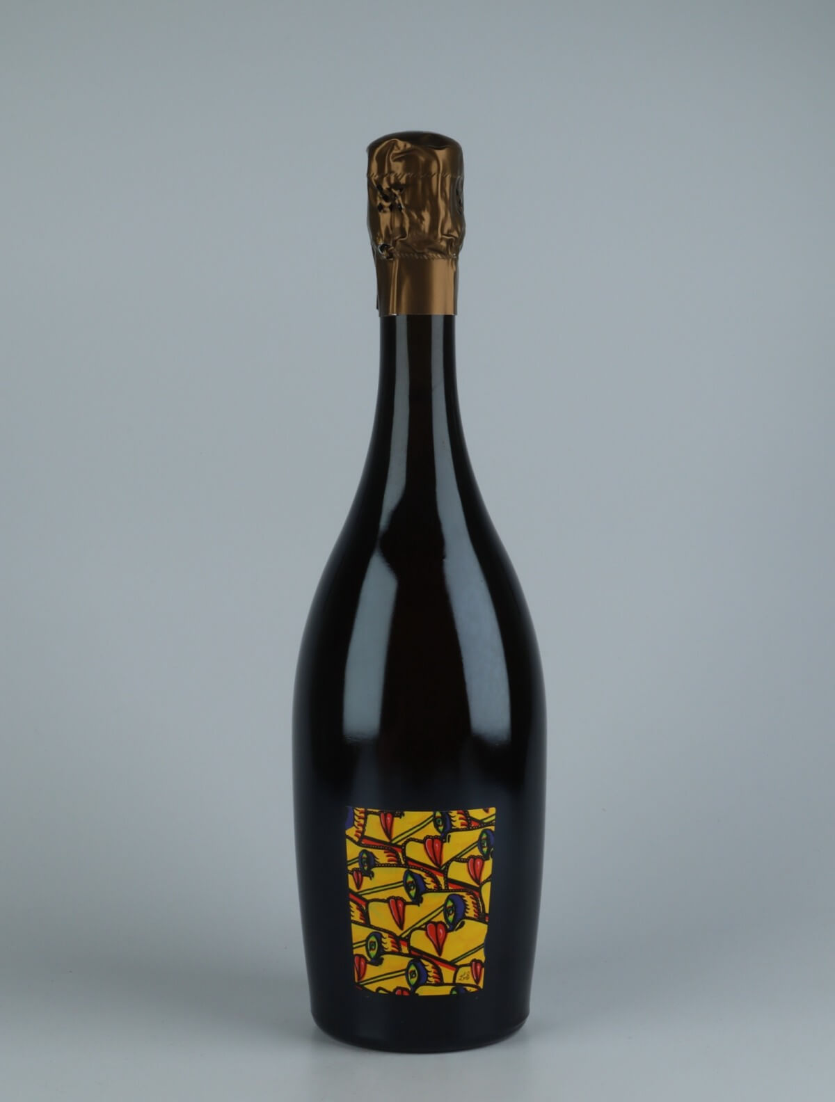 A bottle 2015 Logos Blanc - Les Hazardes - Brut Nature Sparkling from Stroebel, Champagne in France