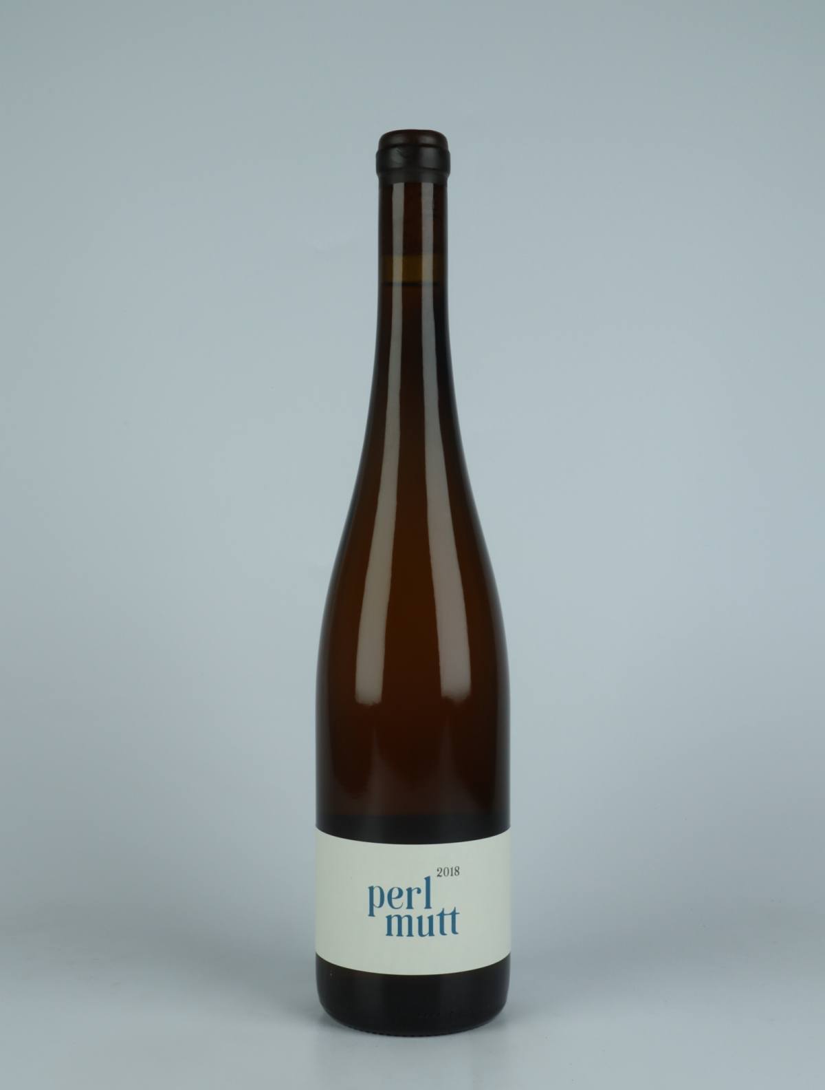 A bottle 2018 Perlmutt- 4 years élevage White wine from Jakob Tennstedt, Mosel in Germany