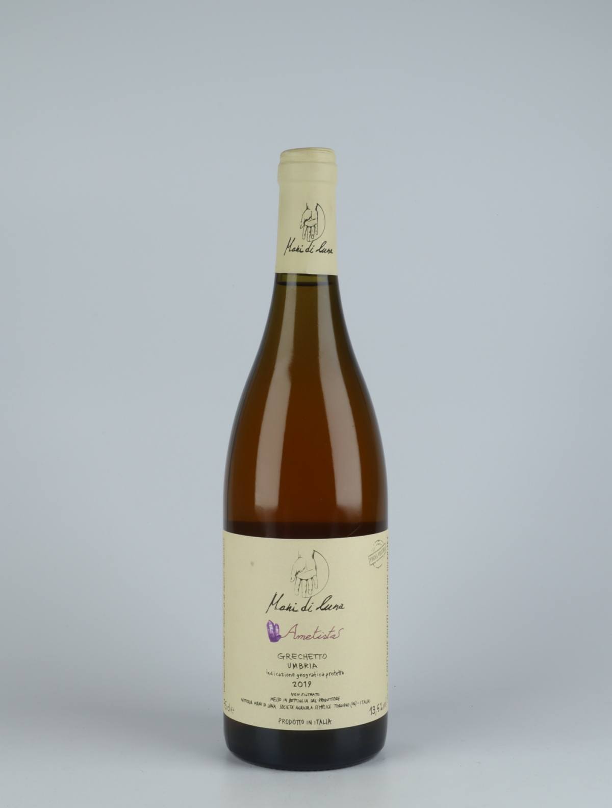 A bottle 2019 Ametistas Orange wine from Mani di Luna, Umbria in Italy