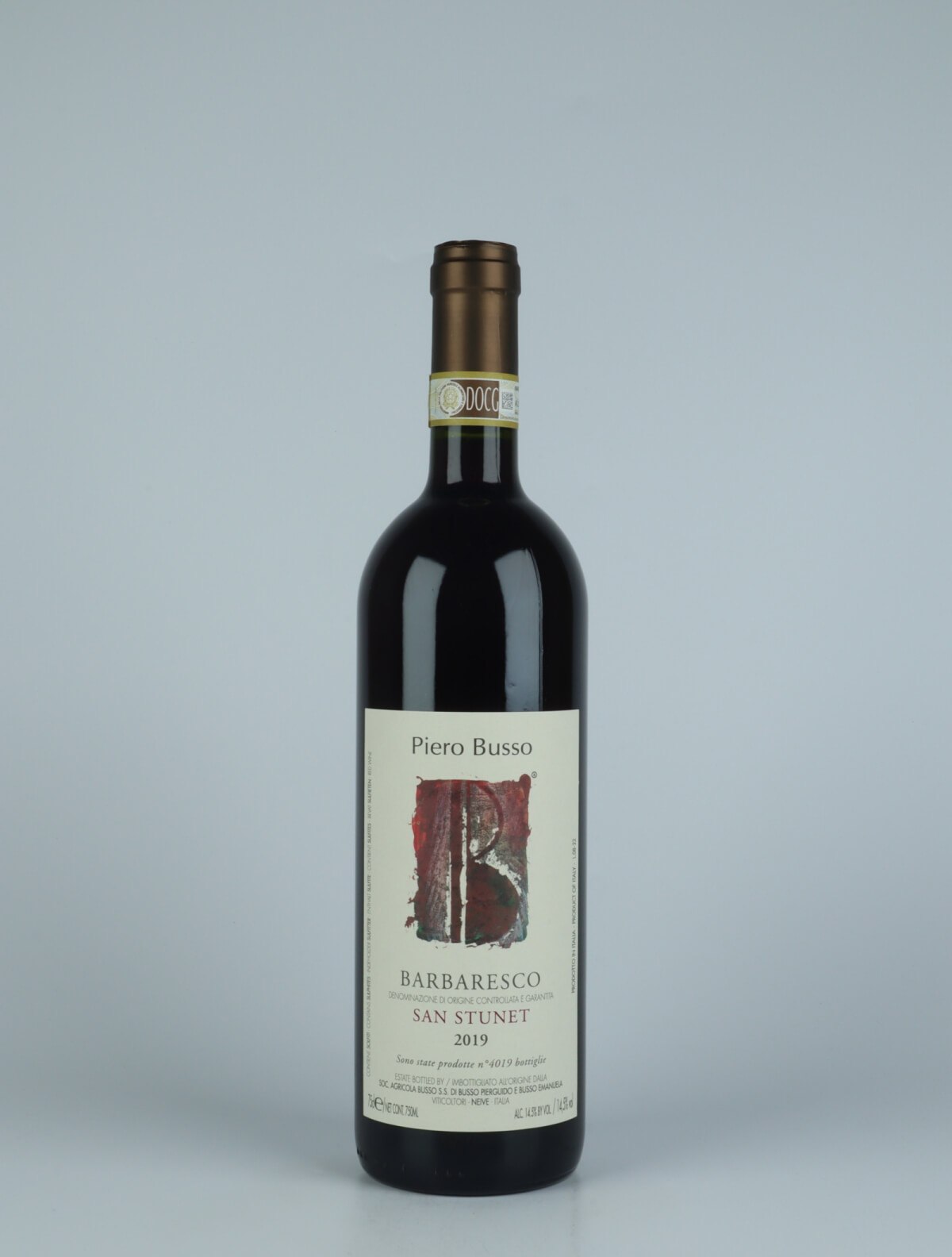 En flaske 2019 Barbaresco San Stunet Rødvin fra Piero Busso, Piemonte i Italien