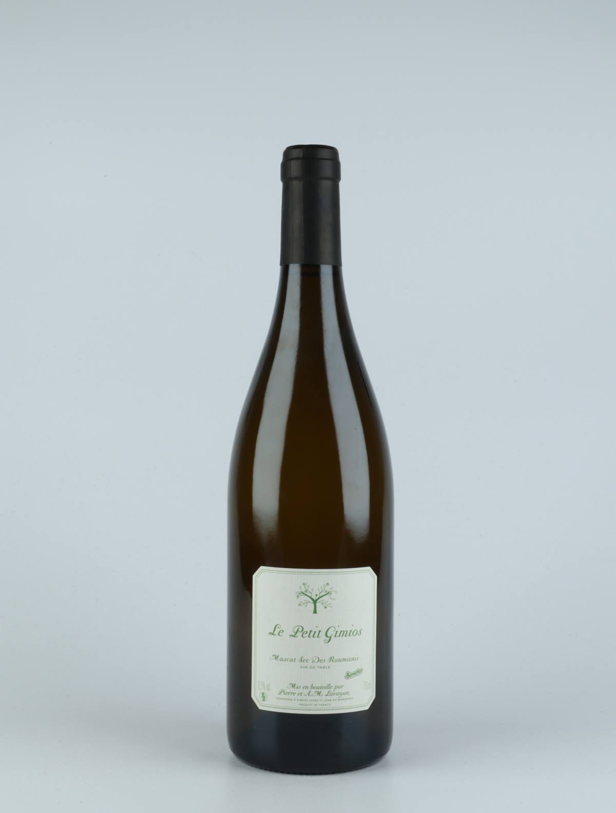 A bottle 2019 Muscat sec White wine from Le Petit Domaine de Gimios, Rousillon in France