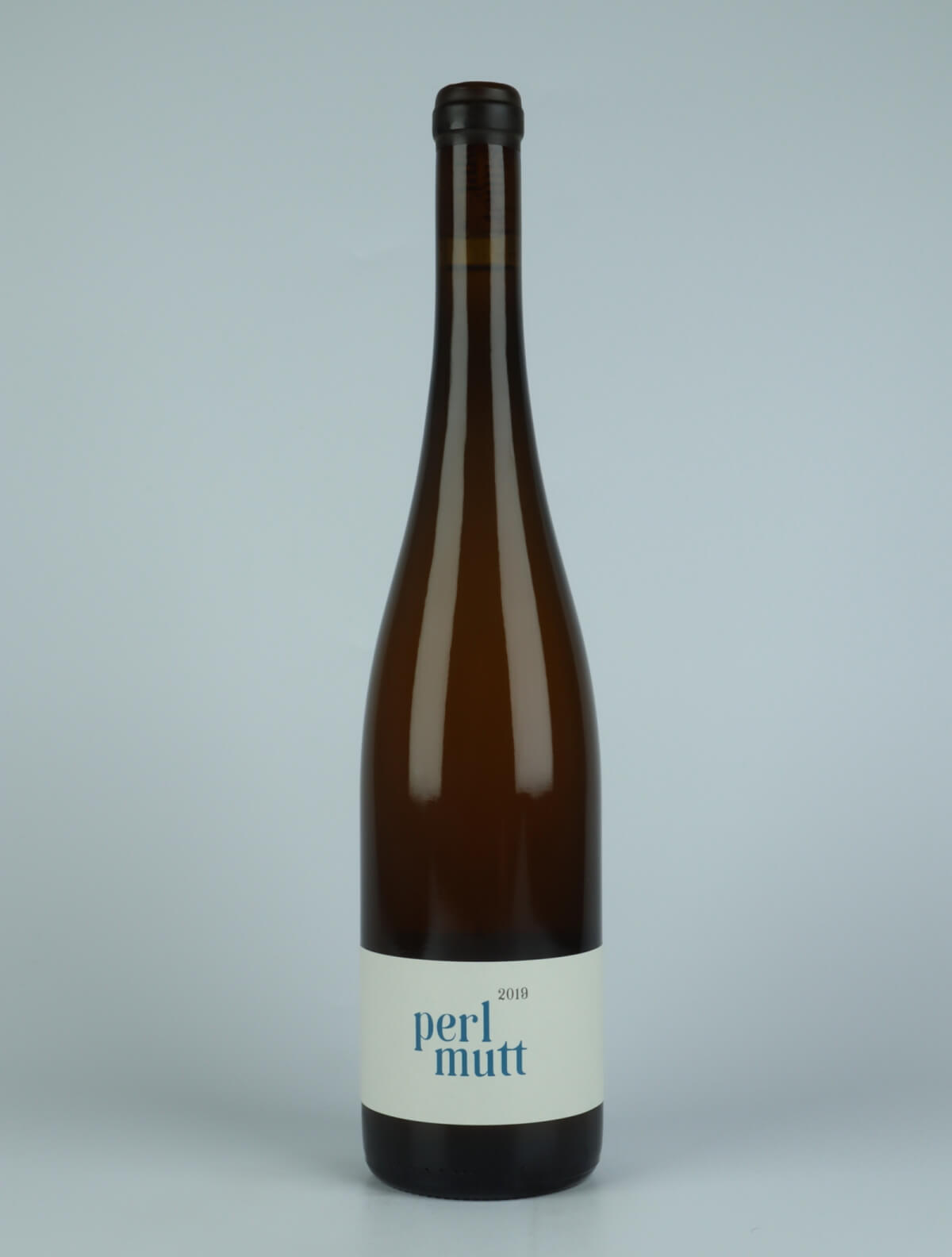 A bottle 2019 Perlmutt White wine from Jakob Tennstedt, Mosel in Germany