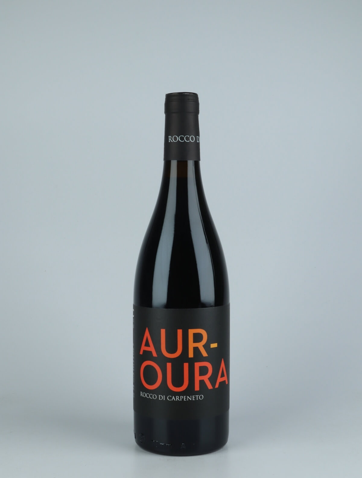 En flaske 2020 Aur-Oura Rødvin fra Rocco di Carpeneto, Piemonte i Italien