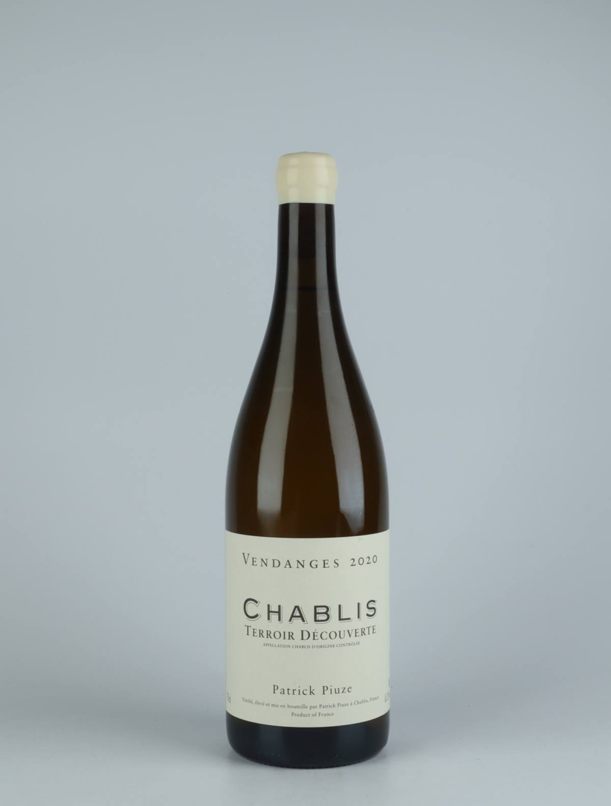 A bottle 2020 Chablis - Terroir Découverte White wine from Patrick Piuze, Burgundy in France