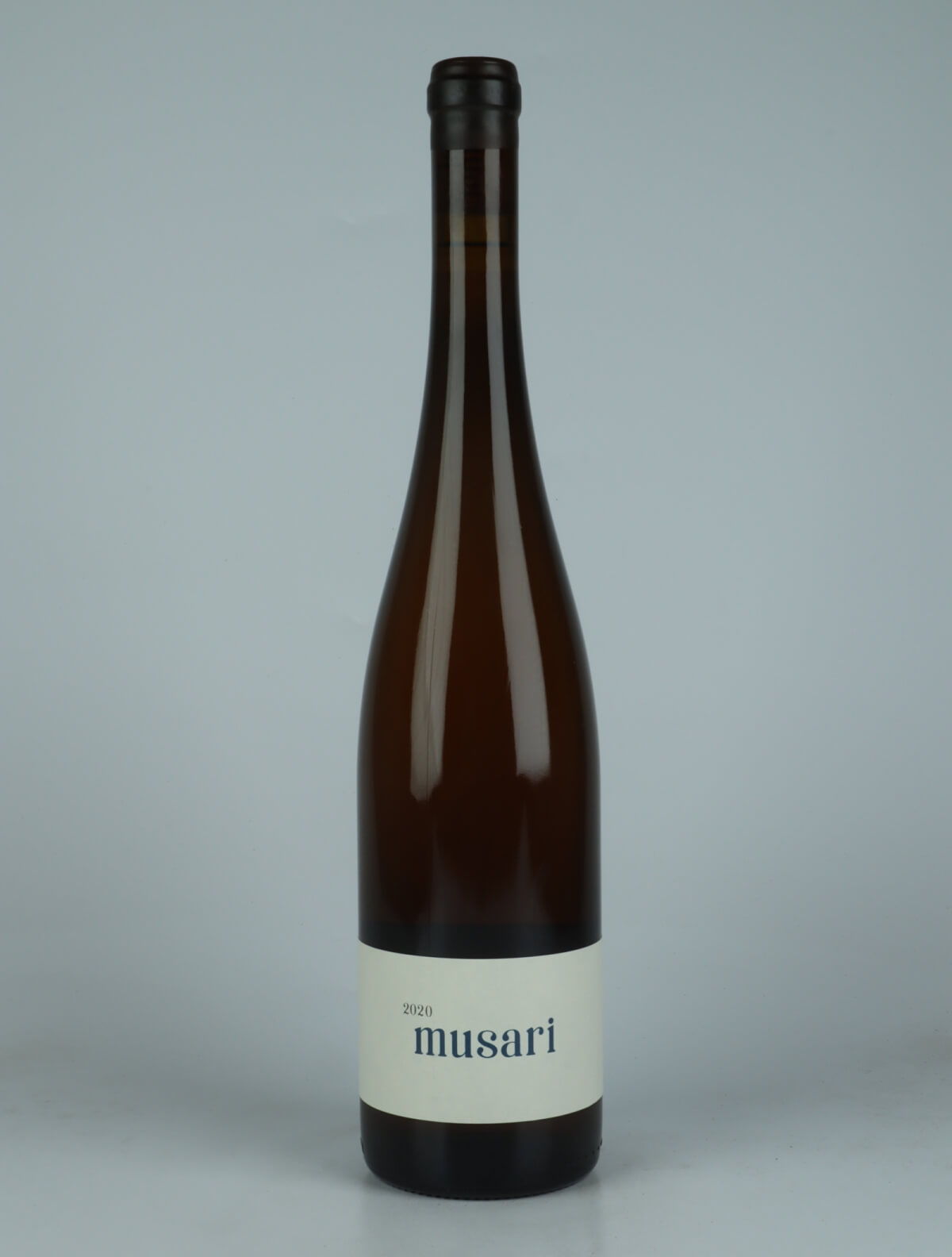 En flaske 2020 Musari Hvidvin fra Jakob Tennstedt, Mosel i Tyskland