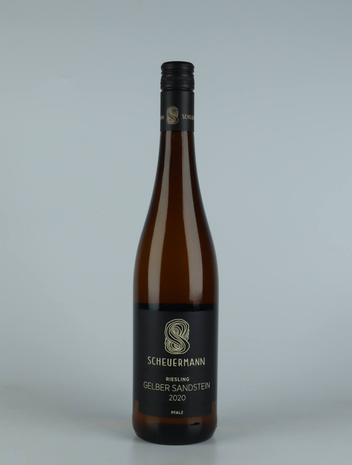 A bottle 2020 Riesling Gelber Sandstein White wine from Weingut Scheuermann, Pfalz in Germany