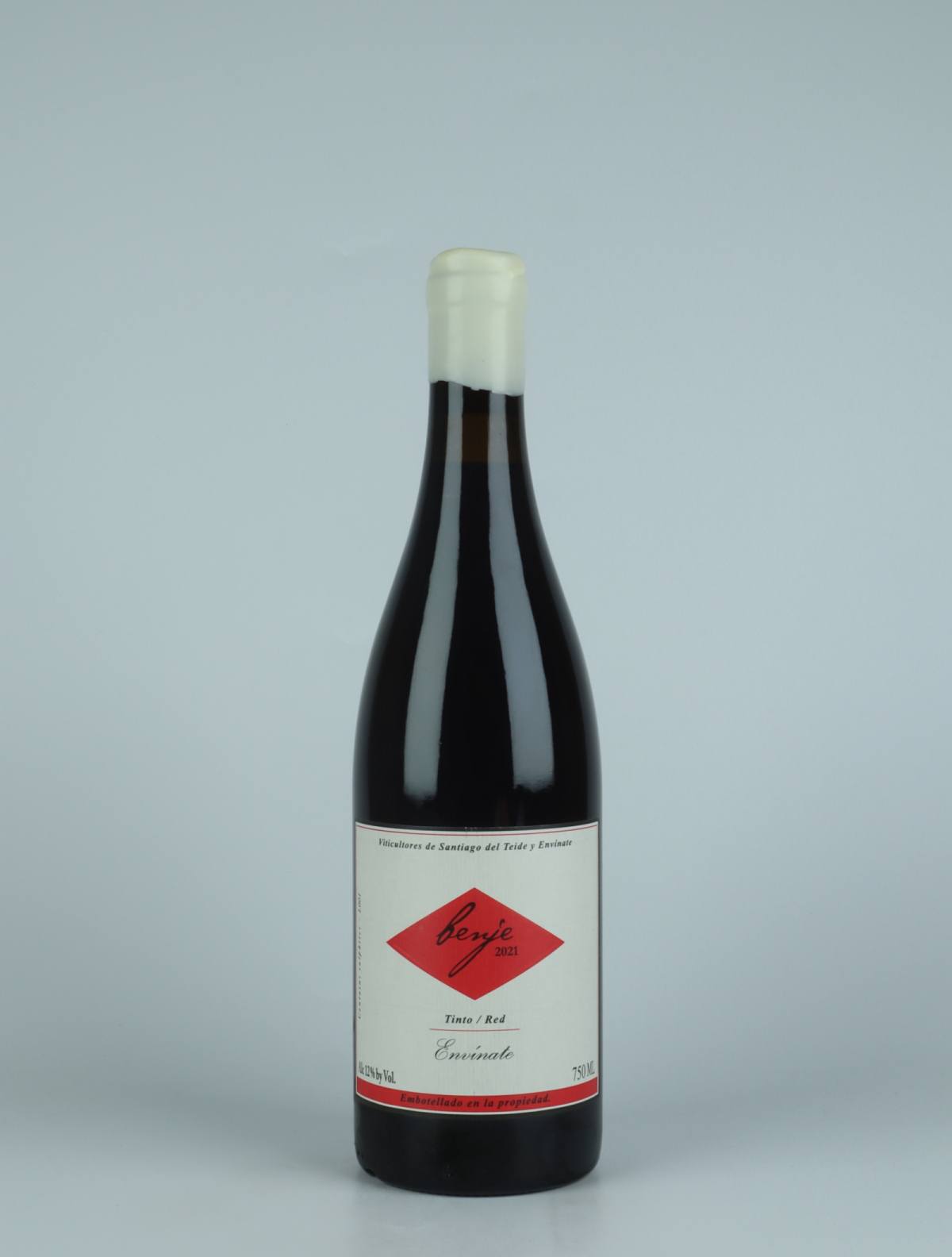 En flaske 2021 Benje Tinto - Tenerife Rødvin fra Envínate, Tenerife i Spanien