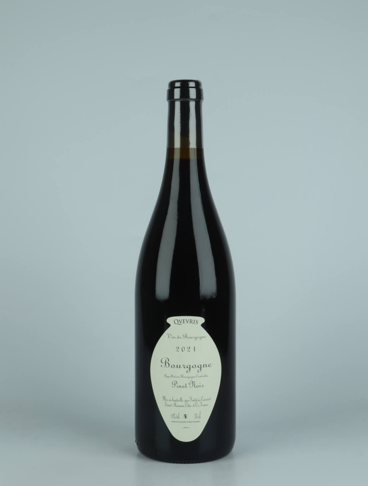 En flaske 2021 Bourgogne Rouge - Bedeau - Qvevris Rødvin fra Frédéric Cossard, Bourgogne i Frankrig