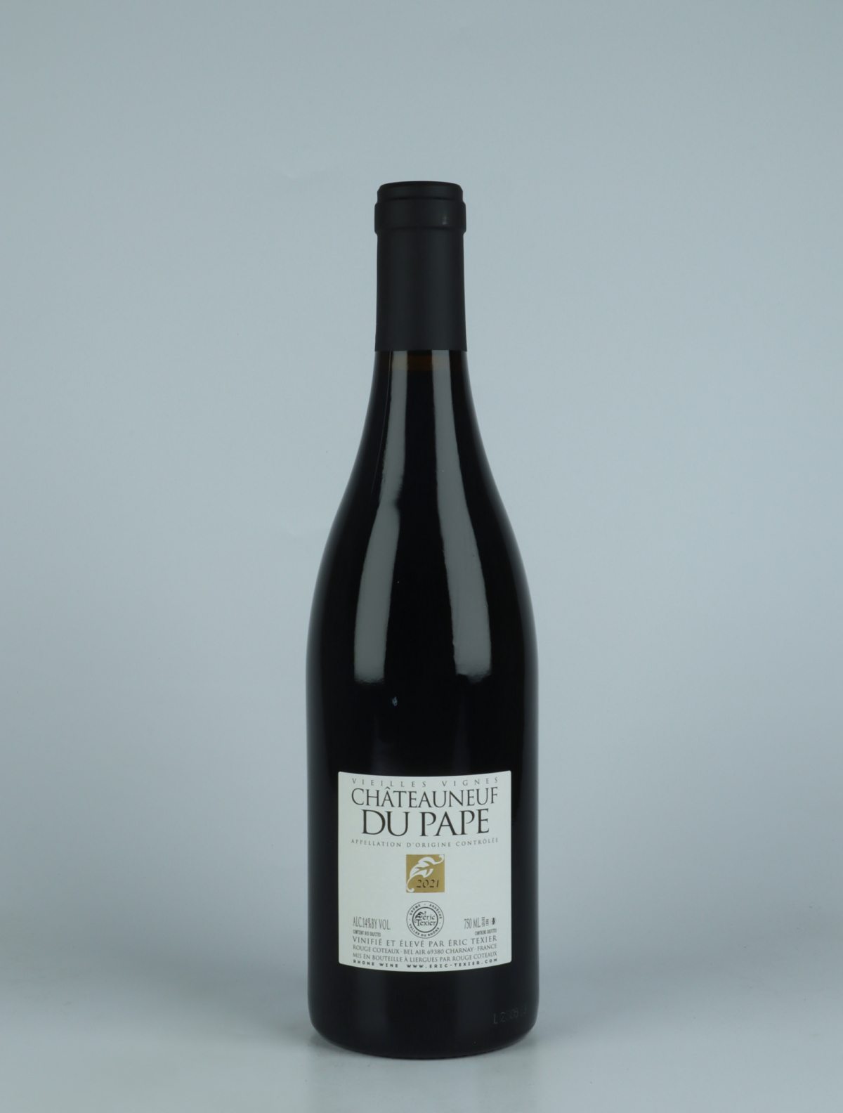 En flaske 2021 Châteauneuf-du-pape V.V. Rødvin fra Eric Texier, Rhône i Frankrig