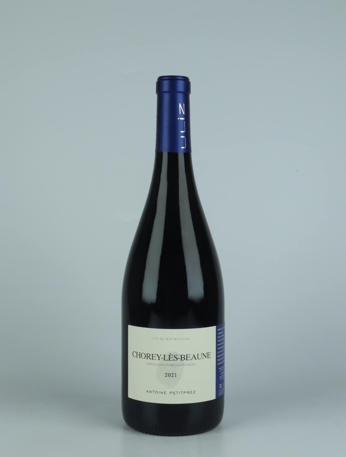 En flaske 2021 Chorey-les-Beaune Rødvin fra Antoine Petitprez, Bourgogne i Frankrig