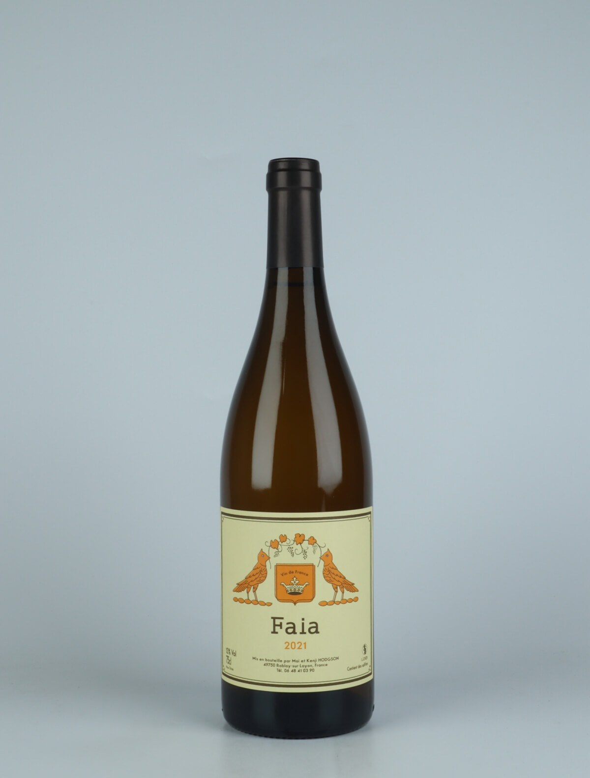 A bottle 2021 Faia White wine from Mai et Kenji Hodgson, Loire in France