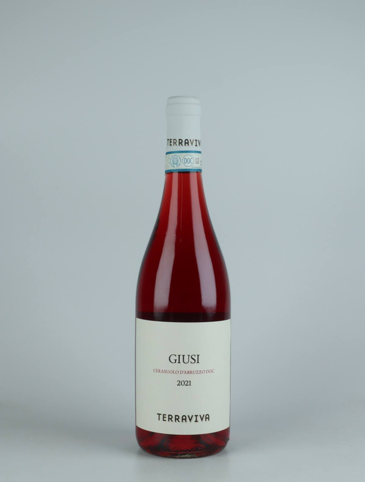 En flaske 2021 Giusi - Rosé Rosé fra Tenuta Terraviva, Abruzzo i Italien