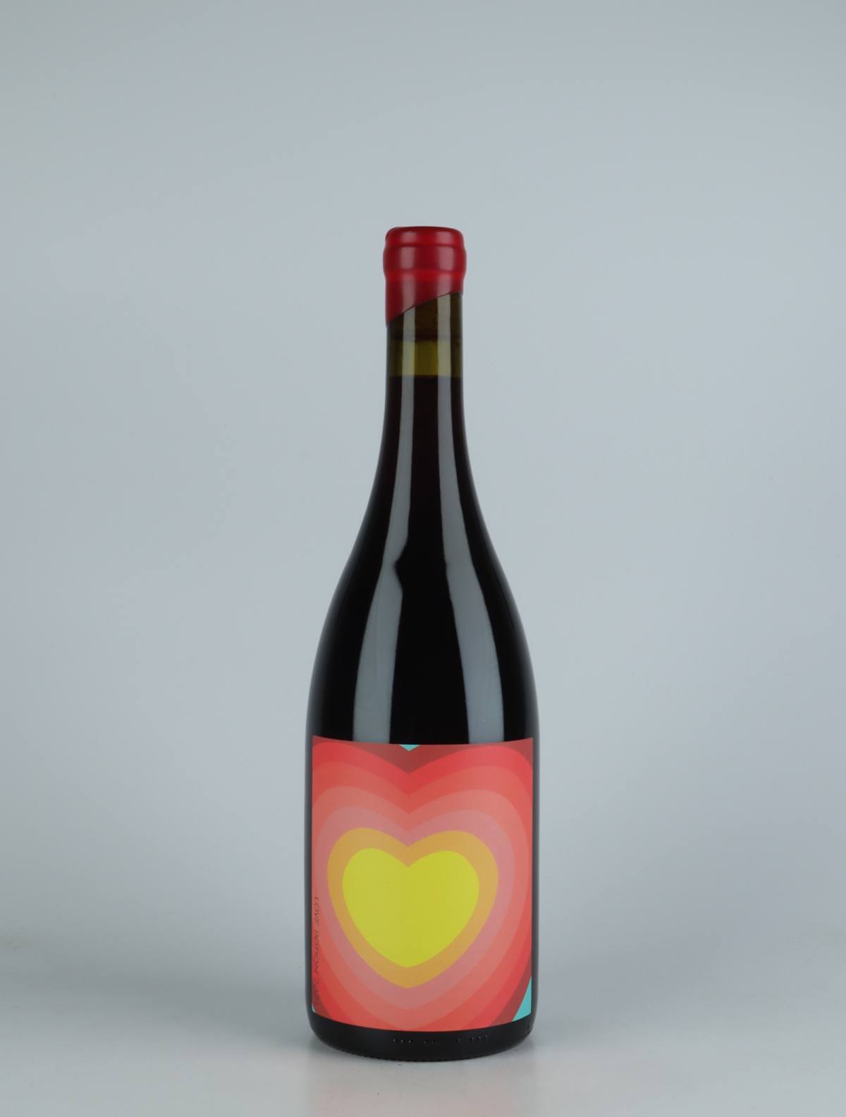 En flaske 2021 Love Potion Rødvin fra The Other Right, Adelaide Hills i Australien