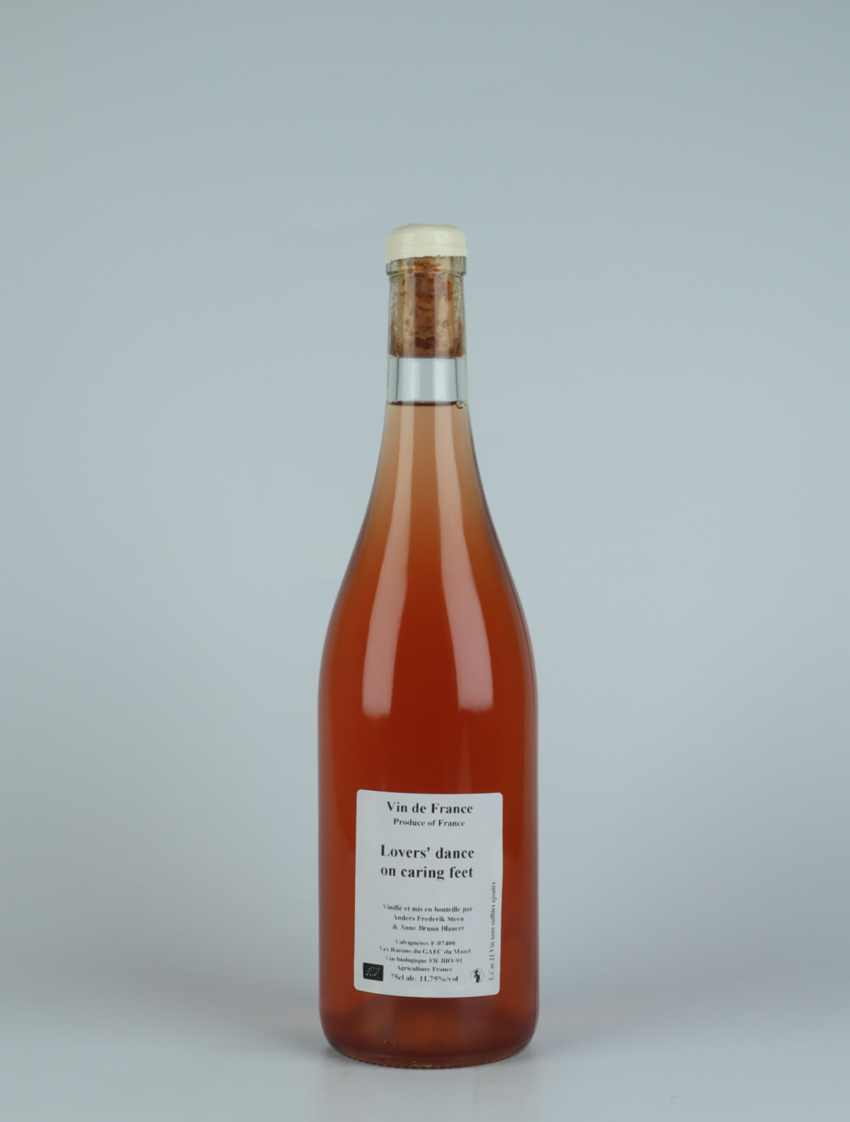 A bottle 2021 Lovers’ dance on caring feet Rosé from , Ardèche in France