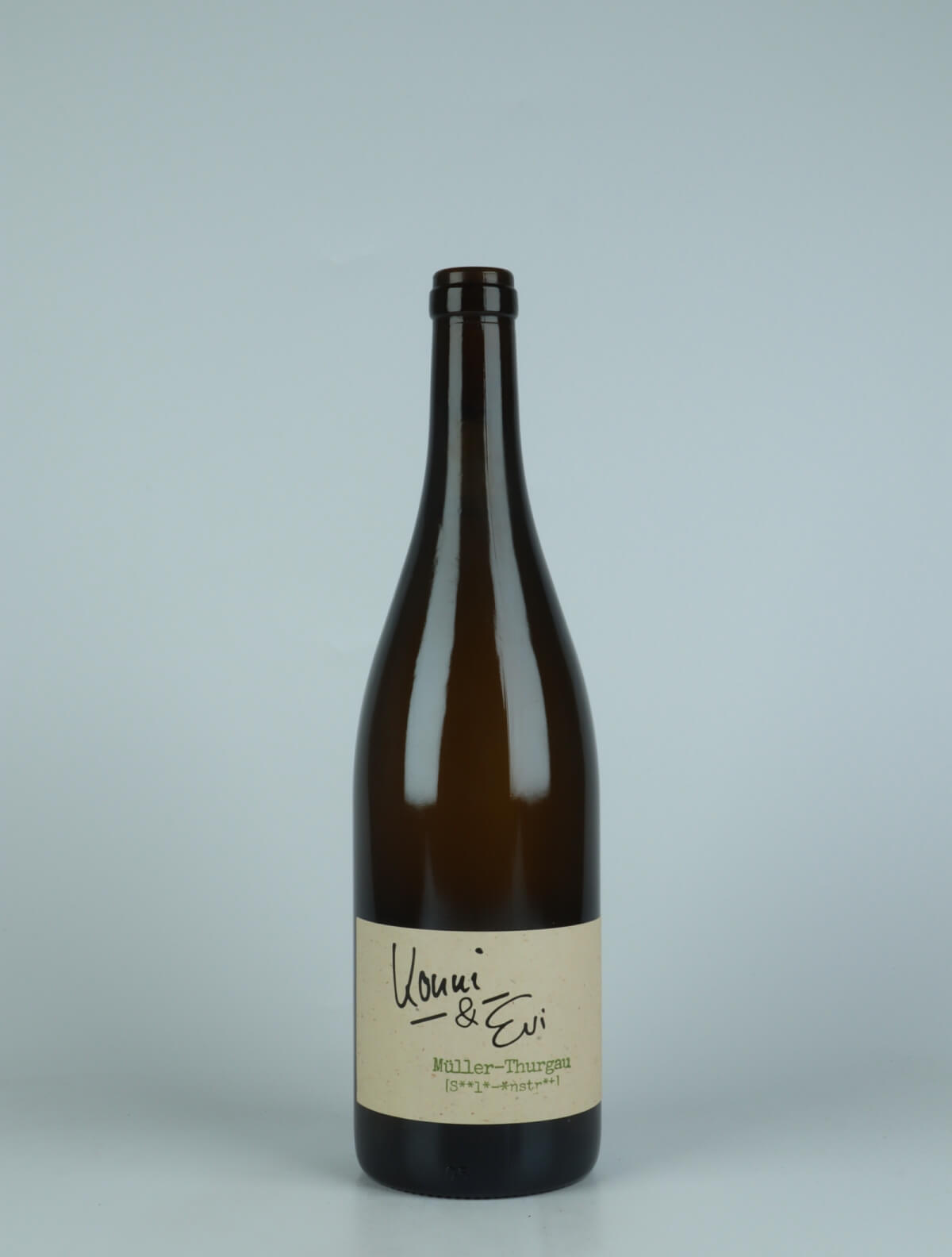A bottle 2021 Müller-Thurgau White wine from Konni & Evi, Saale-Unstrut in Germany