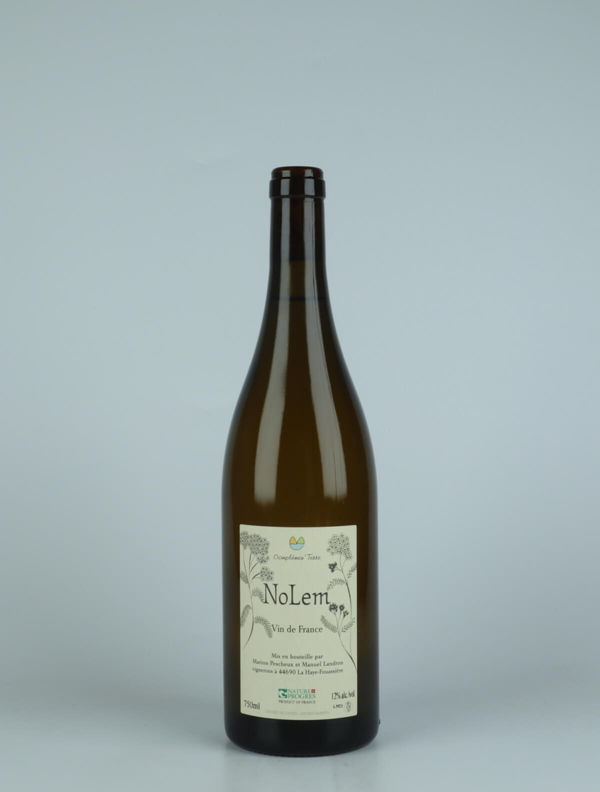 A bottle 2021 Nolem White wine from Complémen'terre, Loire in France