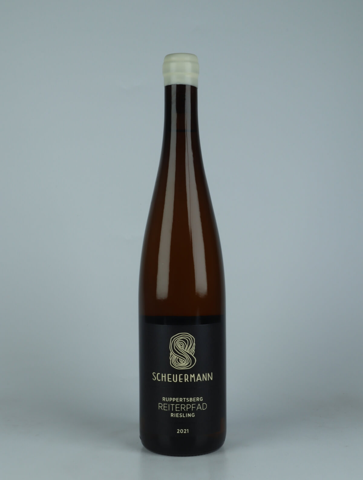 A bottle 2021 Riesling - Ruppertsberger Reiterpfad White wine from Weingut Scheuermann, Pfalz in Germany