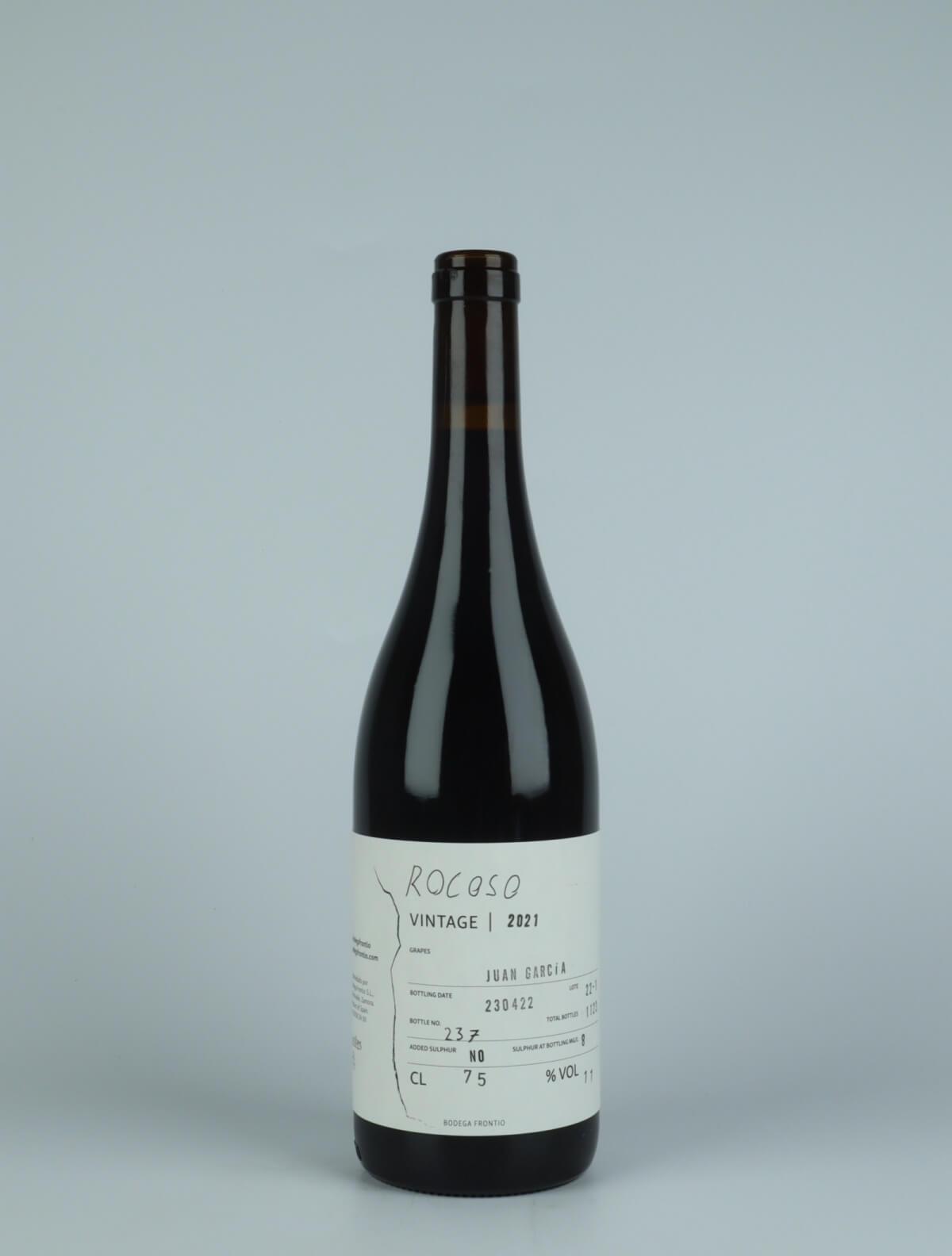 A bottle 2021 Rocoso Red wine from Bodega Frontio, Arribes in Spain