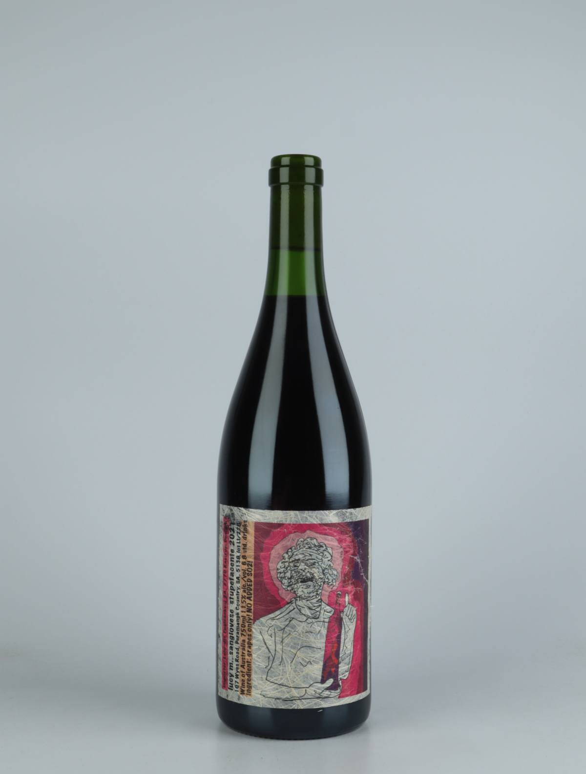 En flaske 2021 Sangiovese Stupefacente Rødvin fra Lucy Margaux, Adelaide Hills i Australien
