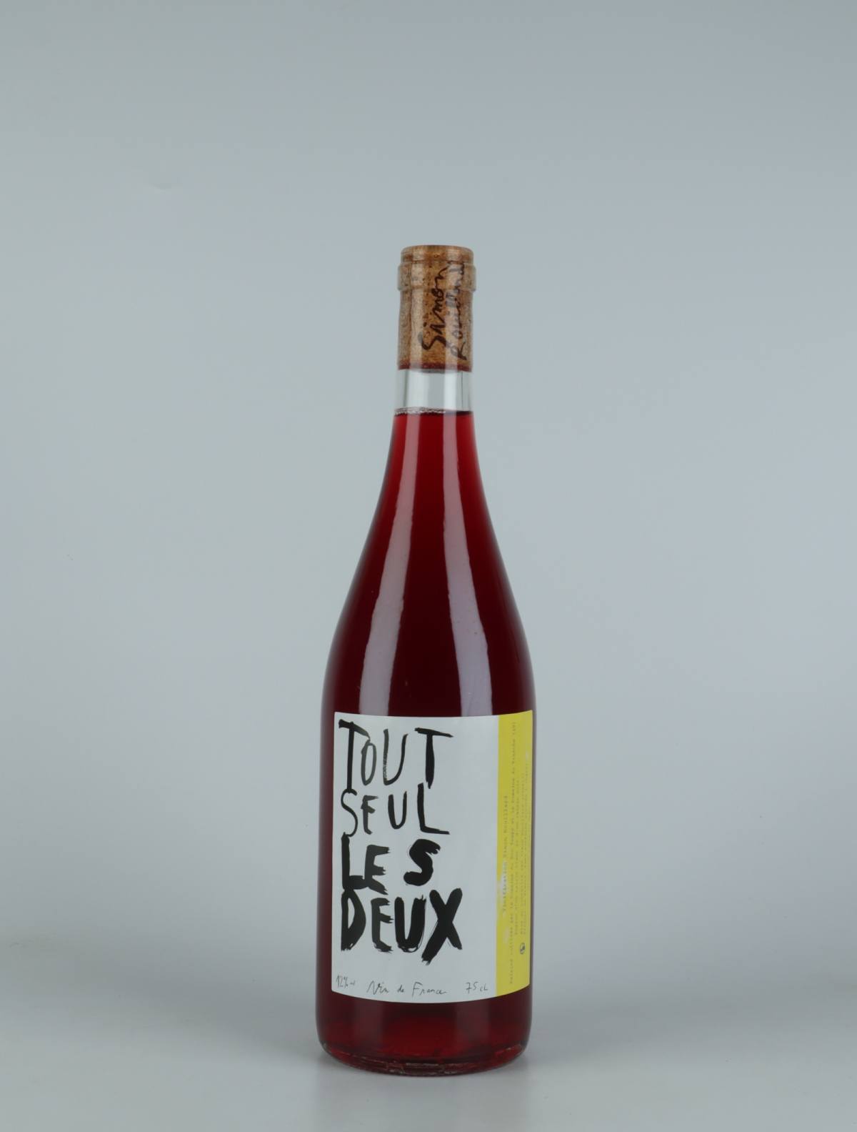 A bottle 2021 Tout seul les deux Red wine from Simon Rouillard, Loire in France