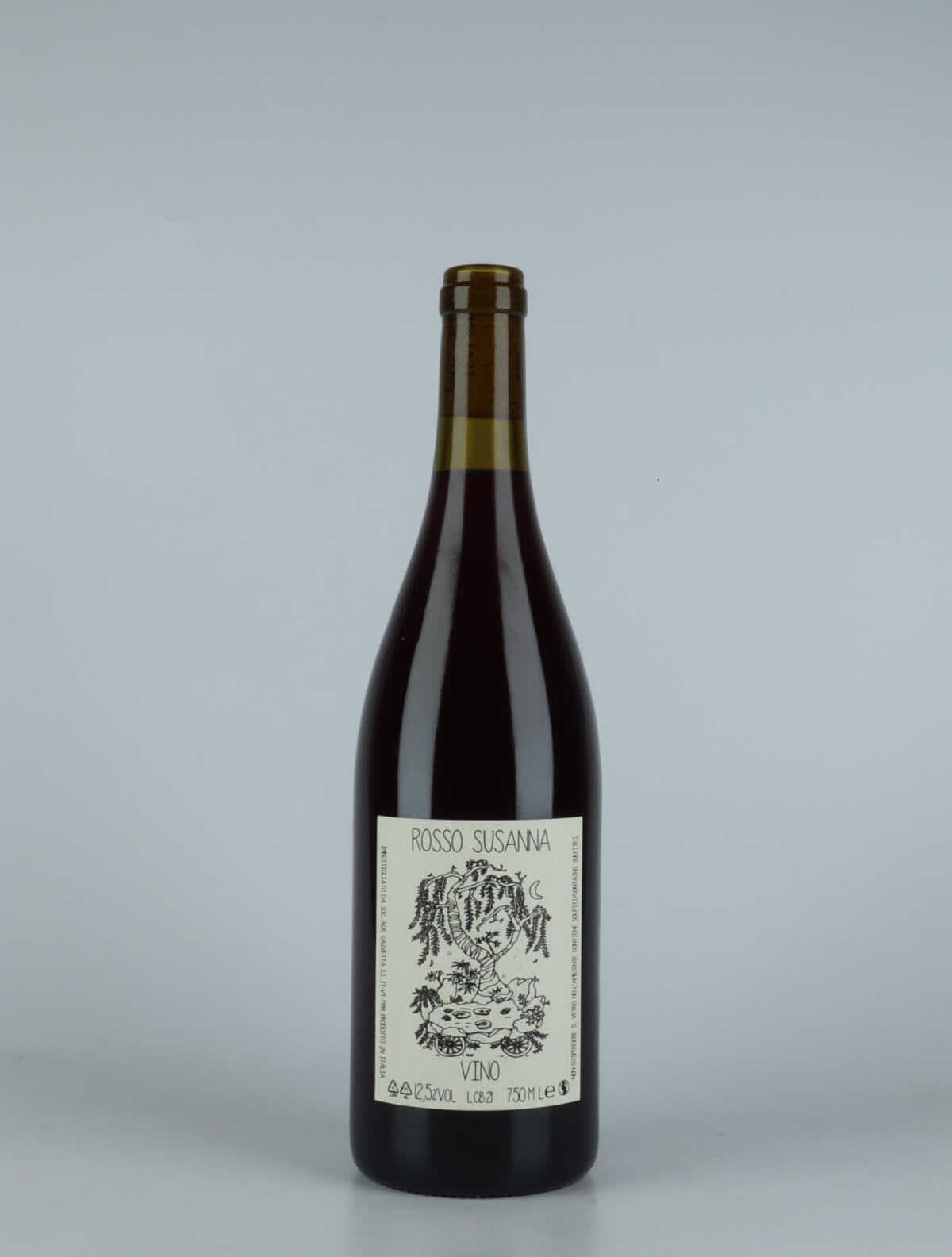 A bottle 2021 Vino Rosso Susanna Red wine from Gazzetta, Lazio in Italy