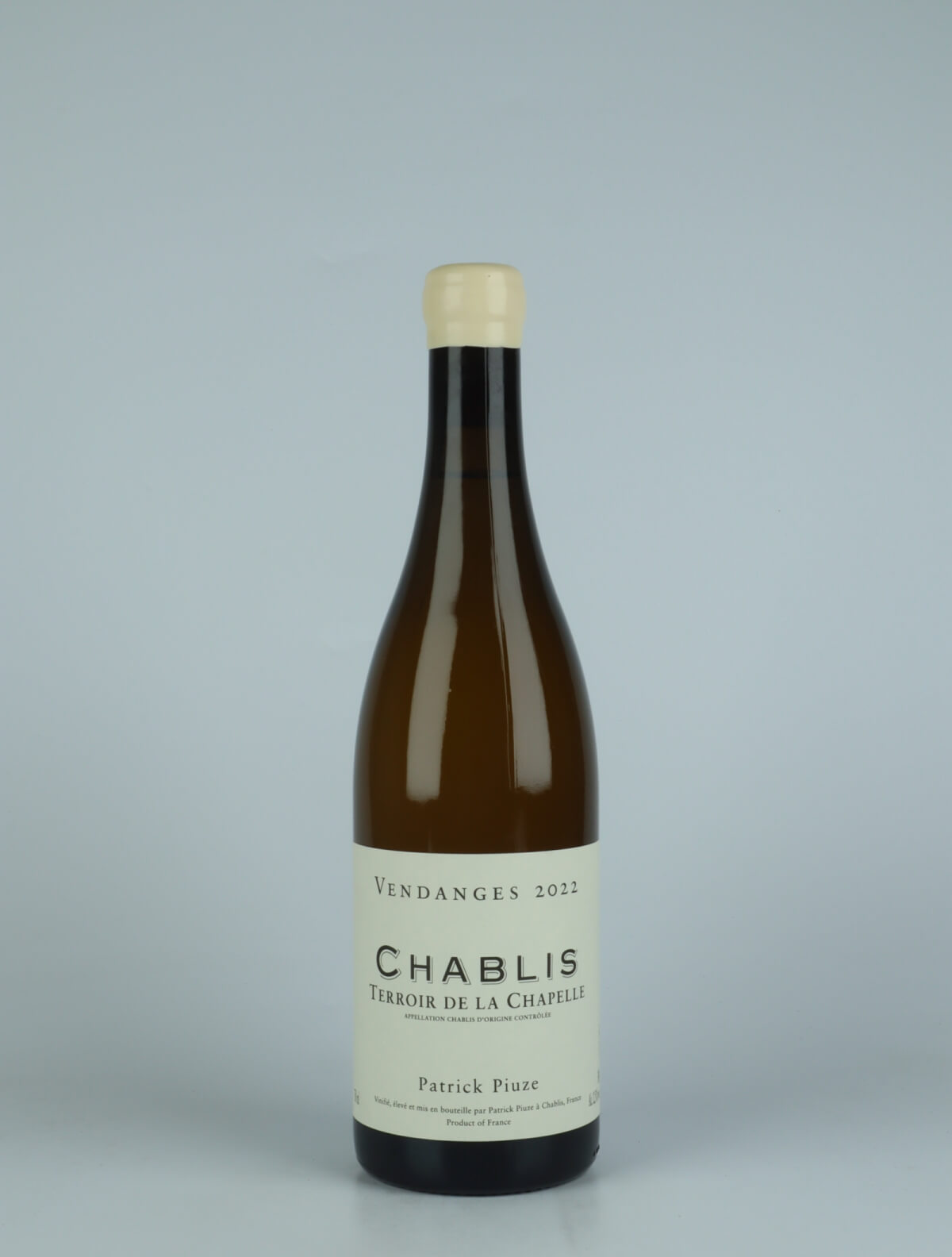 En flaske 2022 Chablis - Terroir de la Chapelle Hvidvin fra Patrick Piuze, Bourgogne i Frankrig