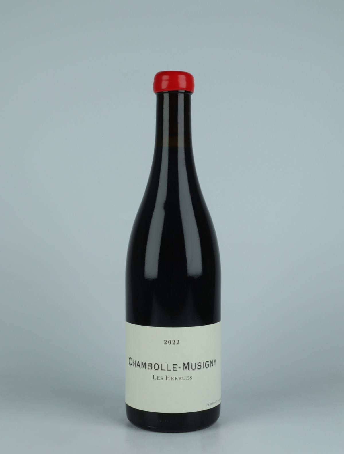 En flaske 2022 Chambolle Musigny - Les Herbues Rødvin fra Frédéric Cossard, Bourgogne i Frankrig