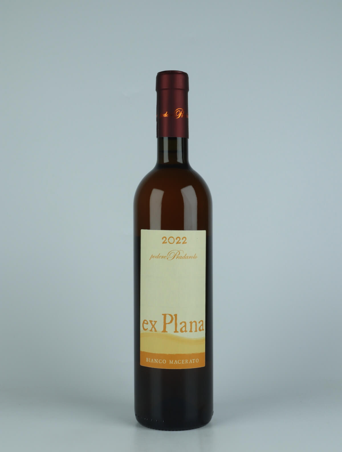 En flaske 2022 Ex Plana Orange vin fra Podere Pradarolo, Emilia-Romagna i Italien