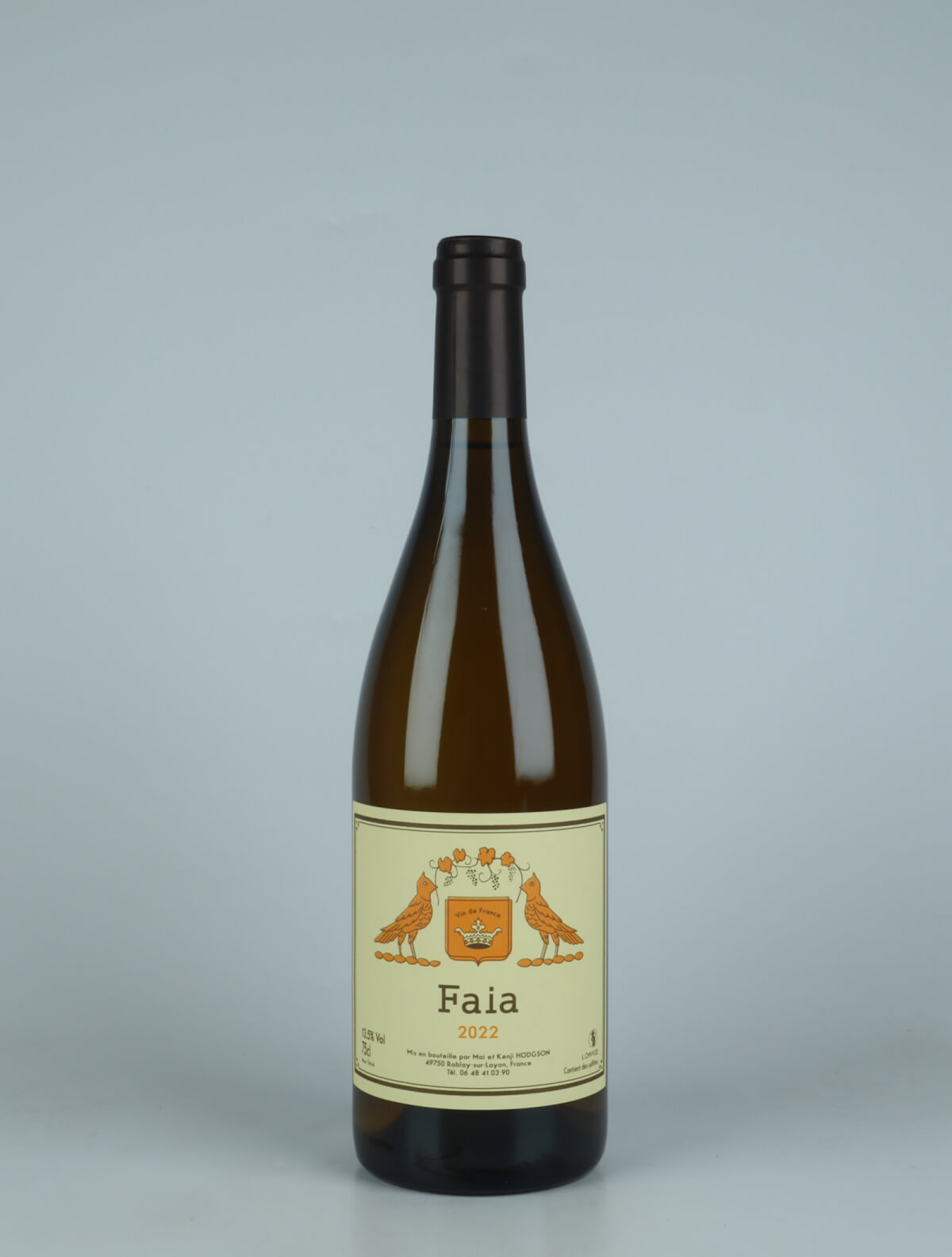 A bottle 2022 Faia White wine from Mai et Kenji Hodgson, Loire in France