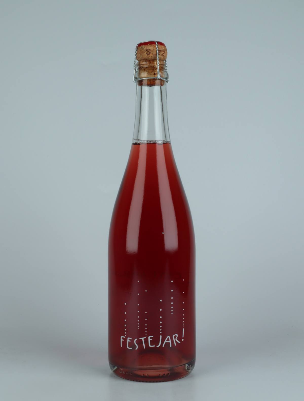 En flaske 2022 Festejar Rosé Mousserende fra Patrick Bouju, Auvergne i Frankrig