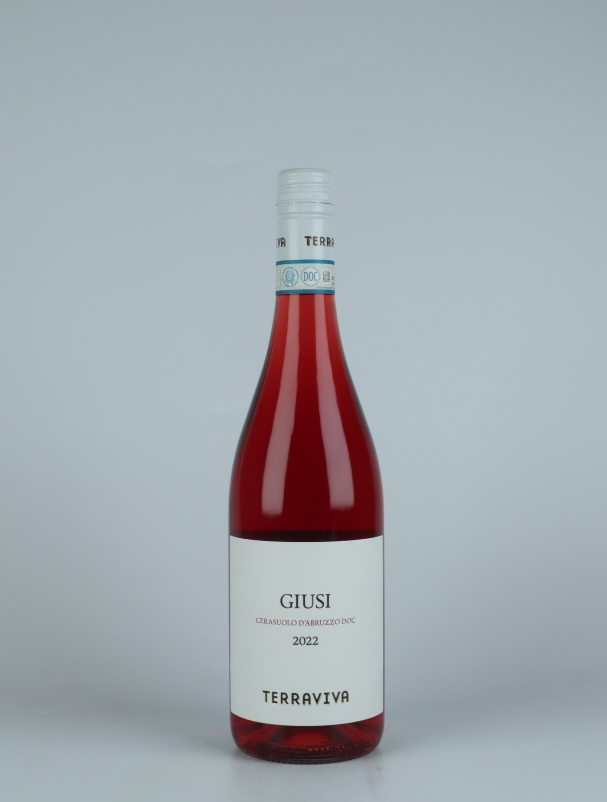En flaske 2022 Giusi - Rosé Rosé fra Tenuta Terraviva, Abruzzo i Italien