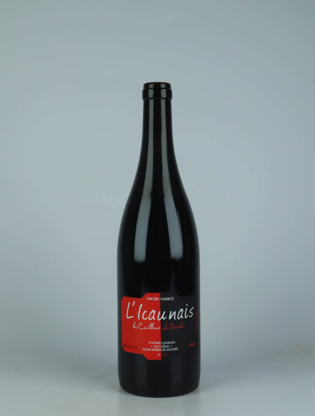 A bottle 2022 L'Icaunais Red wine from Etienne Courtois, Loire in France