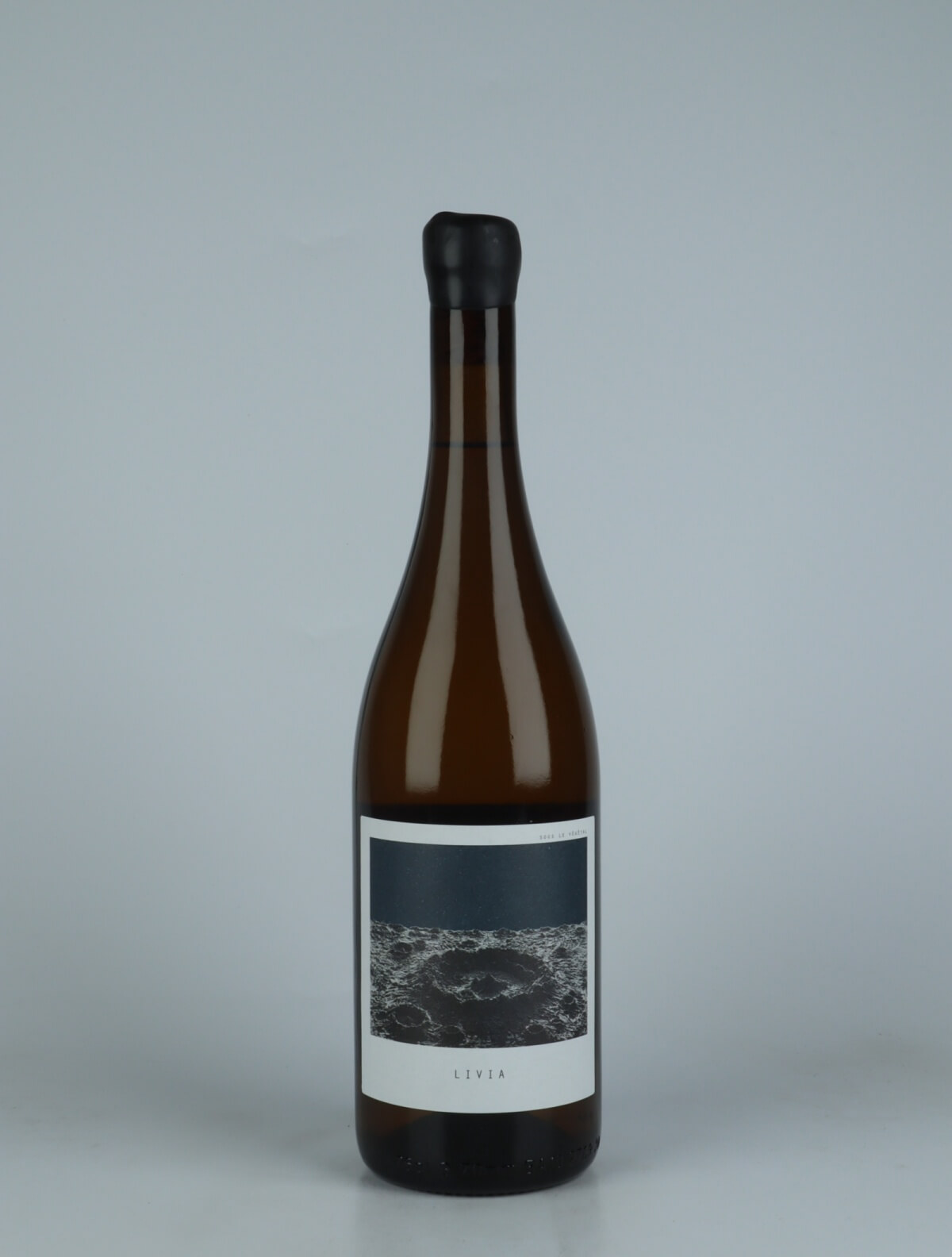 A bottle 2022 Livia White wine from Sous le Végétal, Samos in Greece