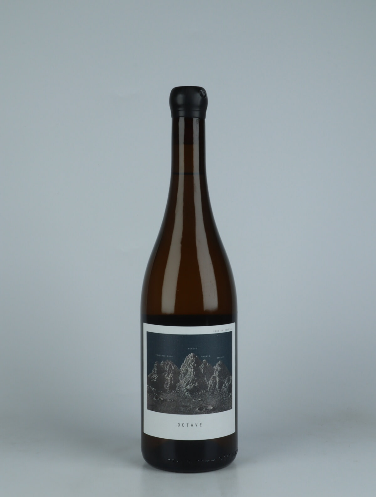 A bottle 2022 Octave White wine from Sous le Végétal, Samos in Greece