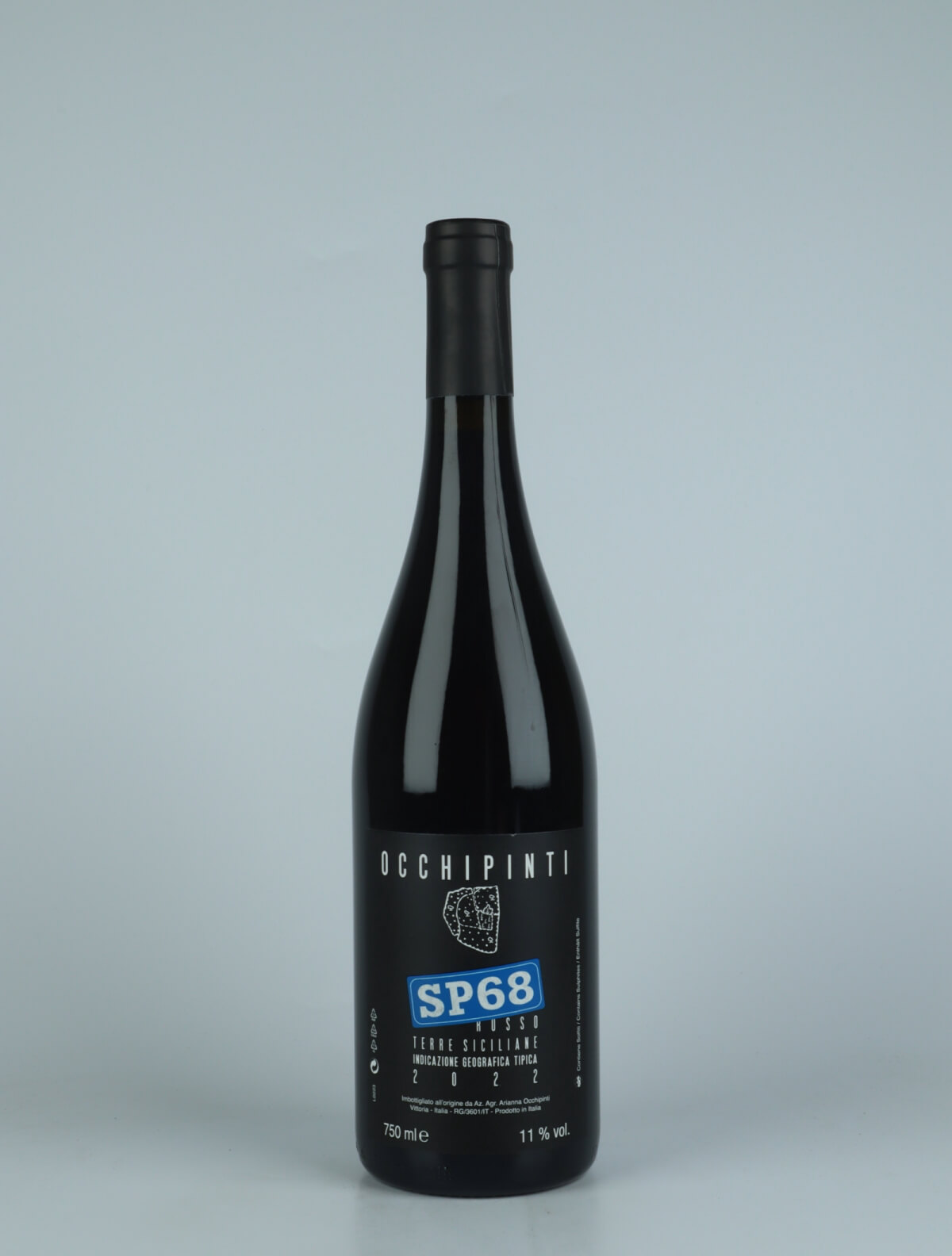 En flaske 2022 SP68 Rosso Rødvin fra Arianna Occhipinti, Sicilien i Italien