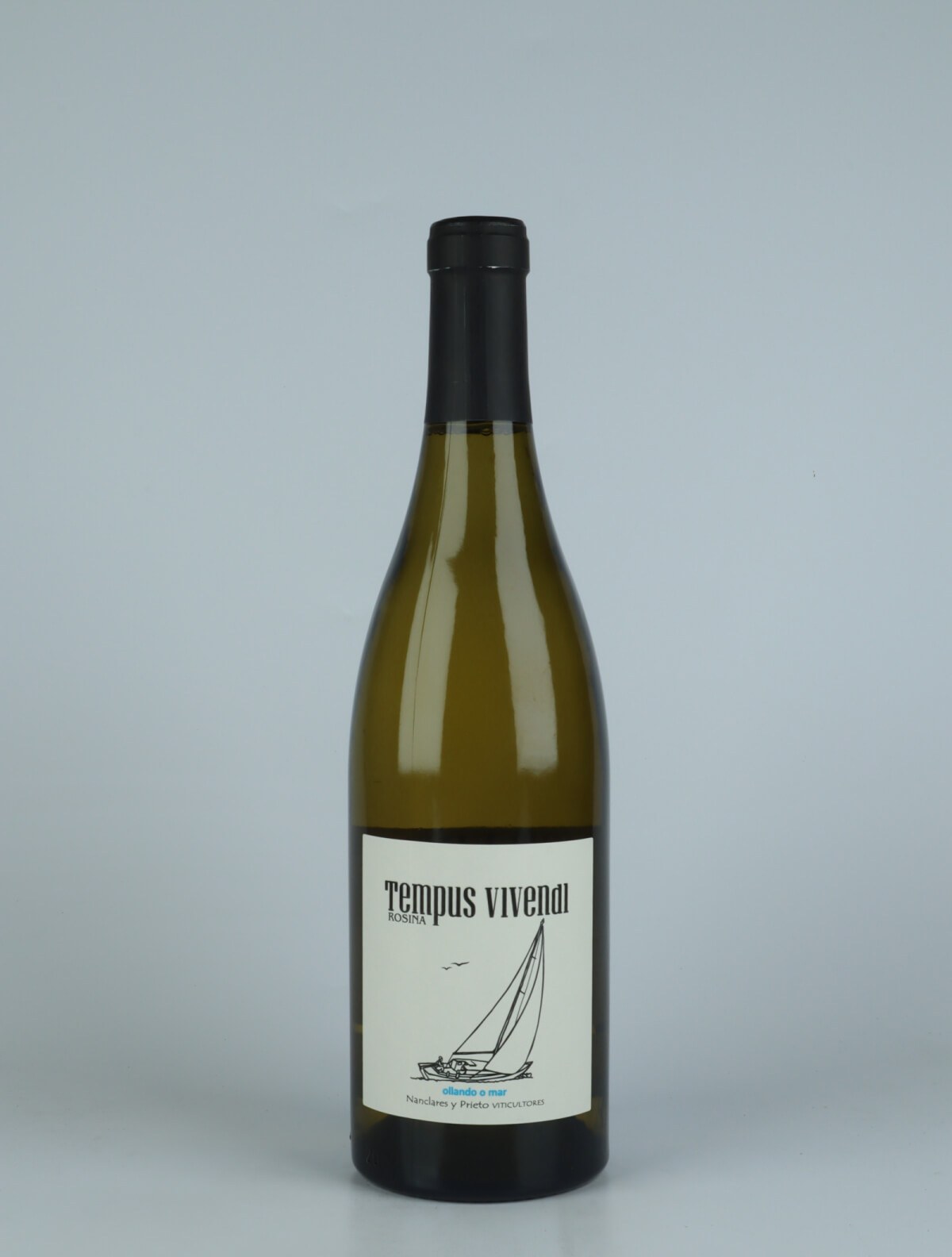 A bottle 2022 Tempus Vivendi White wine from Alberto Nanclares, Rias Baixas in Spain