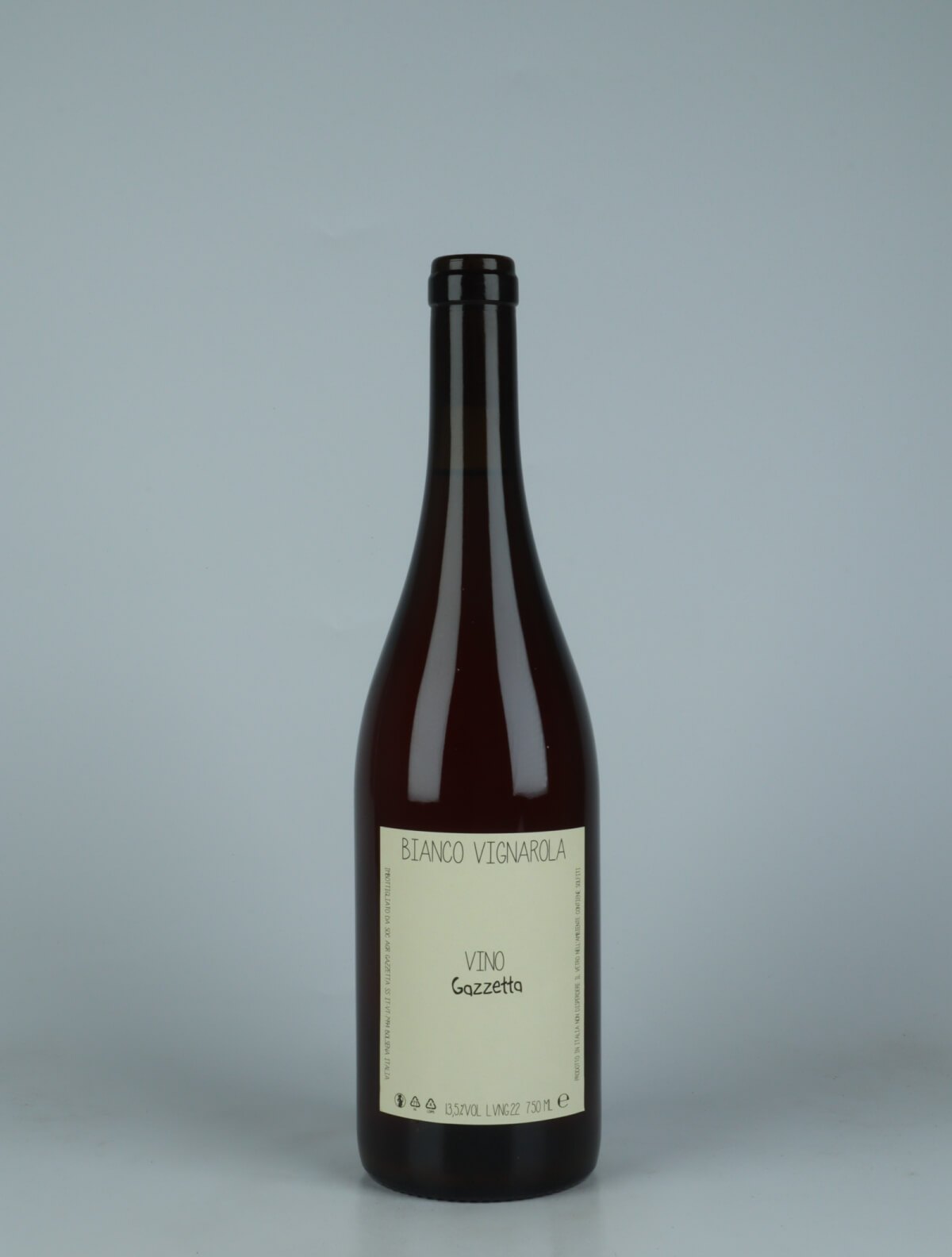 A bottle 2022 Vino Bianco Vignarola Orange wine from Gazzetta, Lazio in Italy