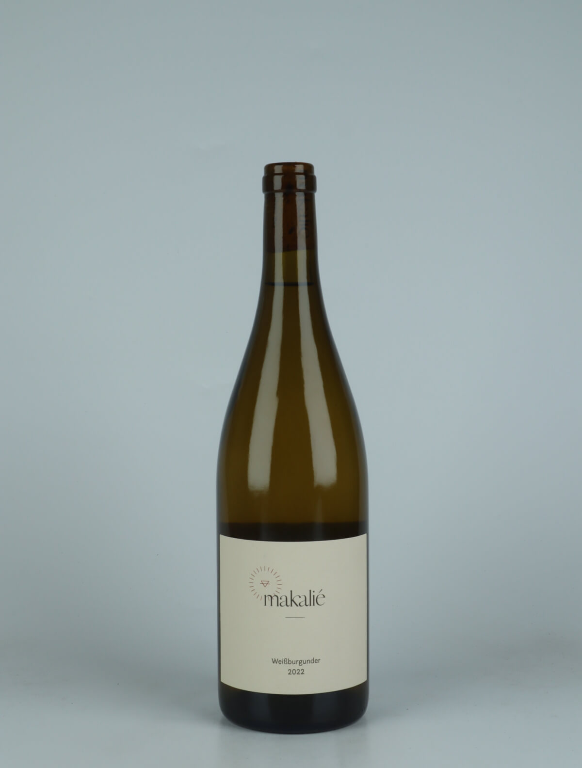 A bottle 2022 Weissburgunder White wine from Makalié, Baden in Germany