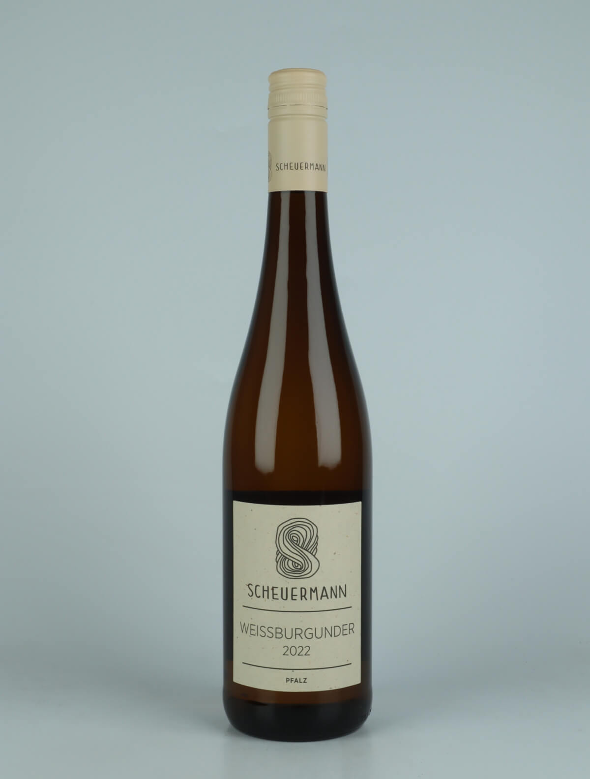 A bottle 2022 Weissburgunder Trocken White wine from Weingut Scheuermann, Pfalz in Germany