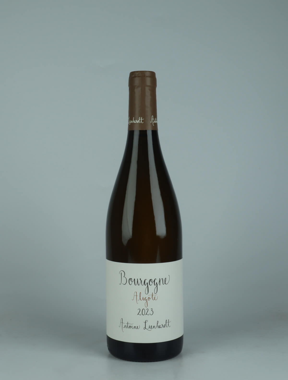 En flaske 2023 Bourgogne Aligoté Hvidvin fra Antoine Lienhardt, Bourgogne i Frankrig