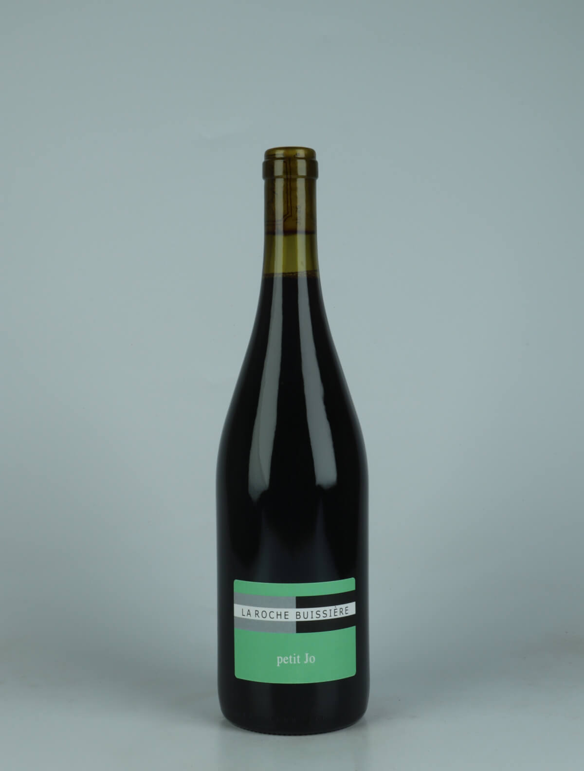 En flaske 2023 Petit Jo Rødvin fra La Roche Buissière, Rhône i Frankrig
