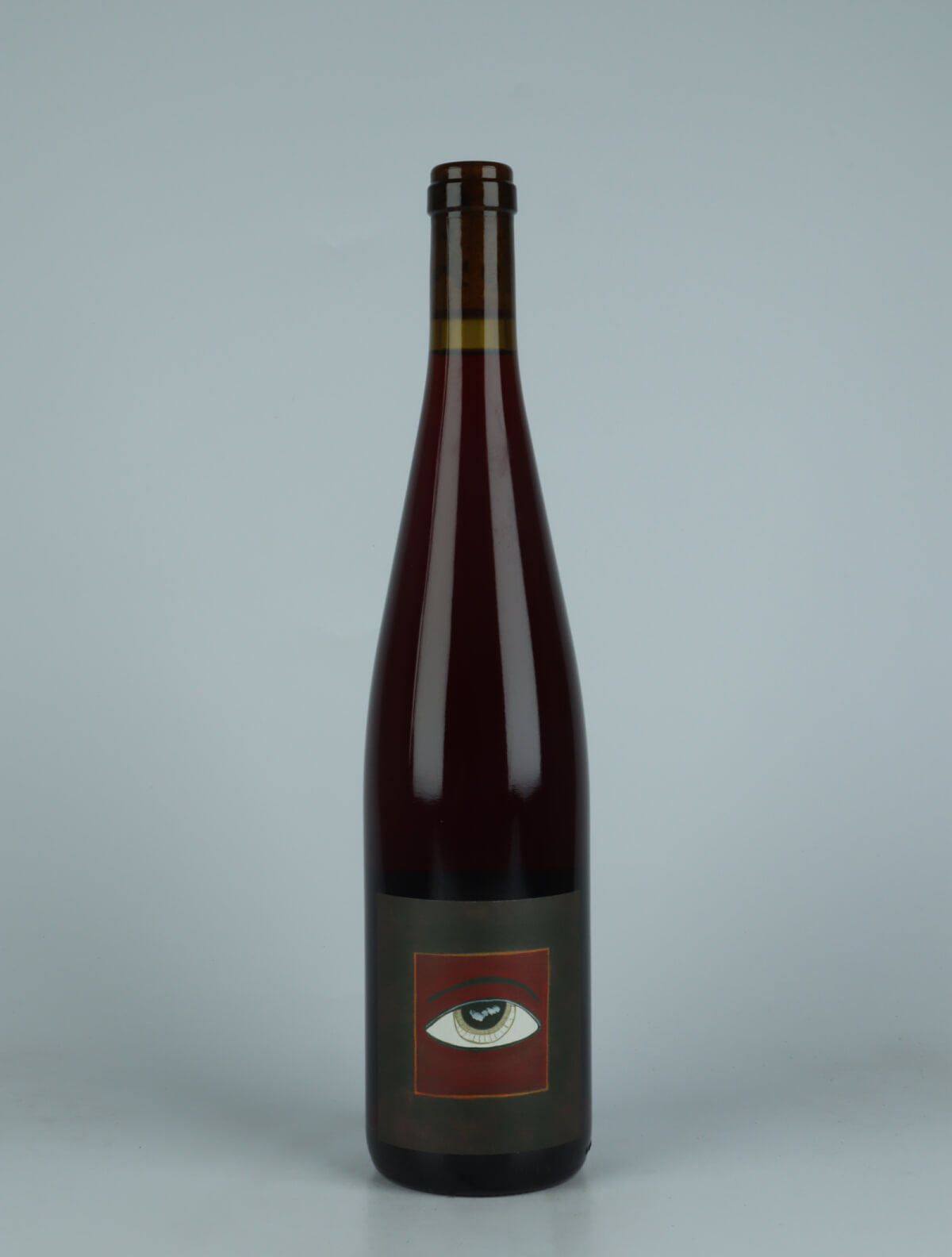 En flaske 2023 Pinot Noir Rødvin fra Domaine Rietsch, Alsace i Frankrig