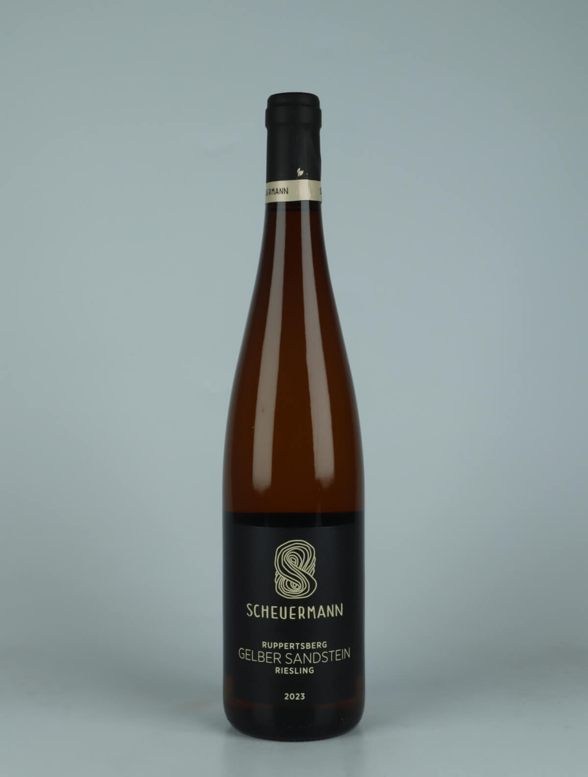 A bottle 2023 Riesling Gelber Sandstein White wine from Weingut Scheuermann, Pfalz in Germany