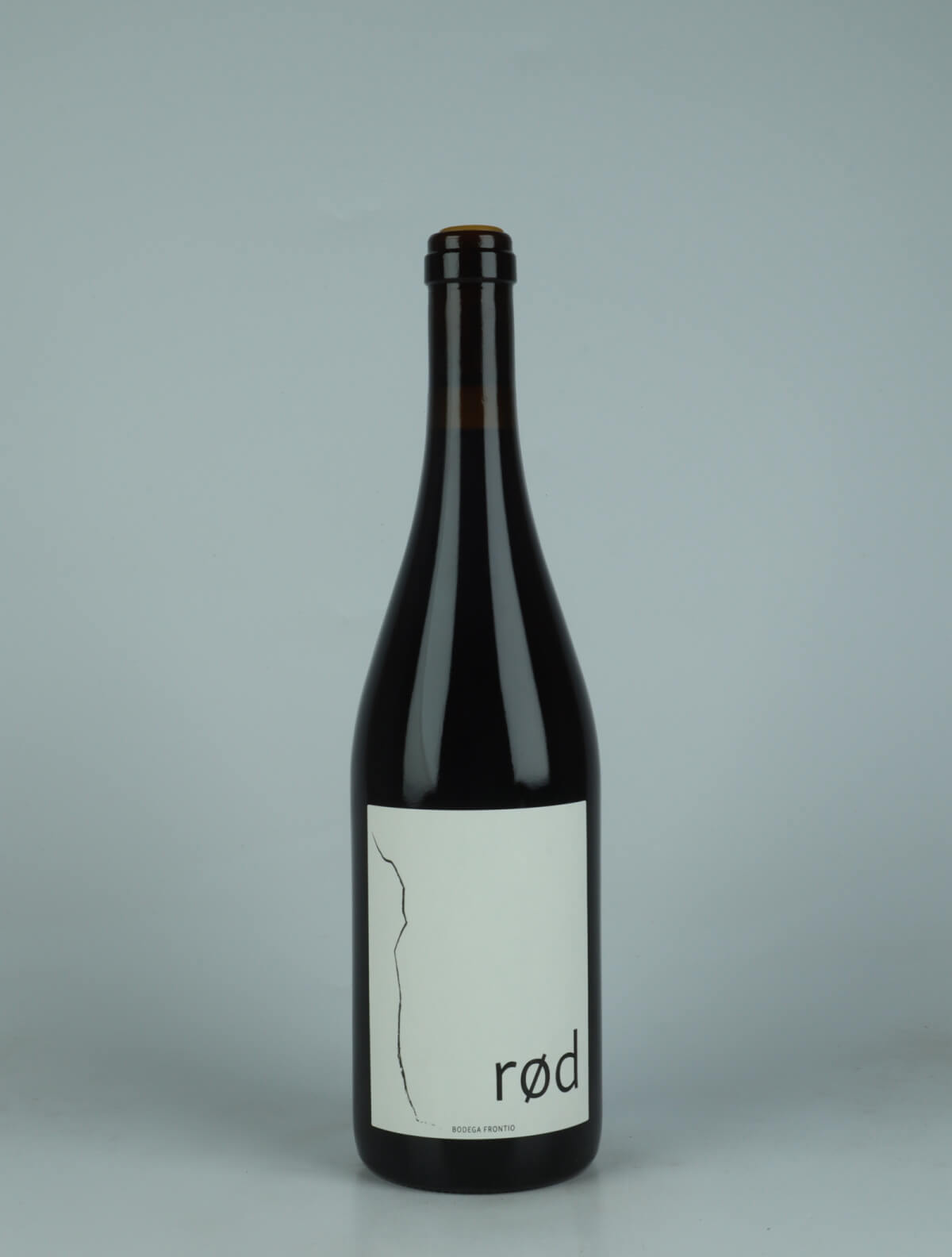 En flaske 2023 Rød Rødvin fra Bodega Frontio, Arribes i Spanien