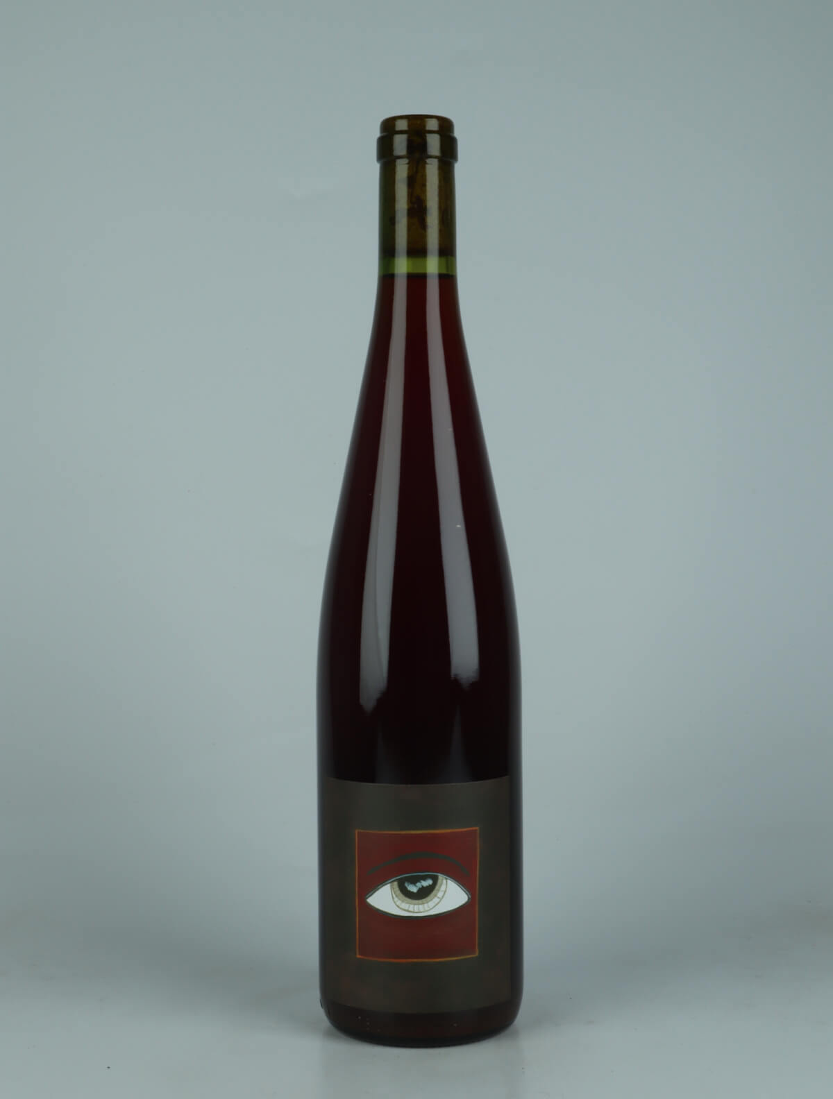 En flaske 2024 Pinot Noir Rødvin fra Domaine Rietsch, Alsace i Frankrig