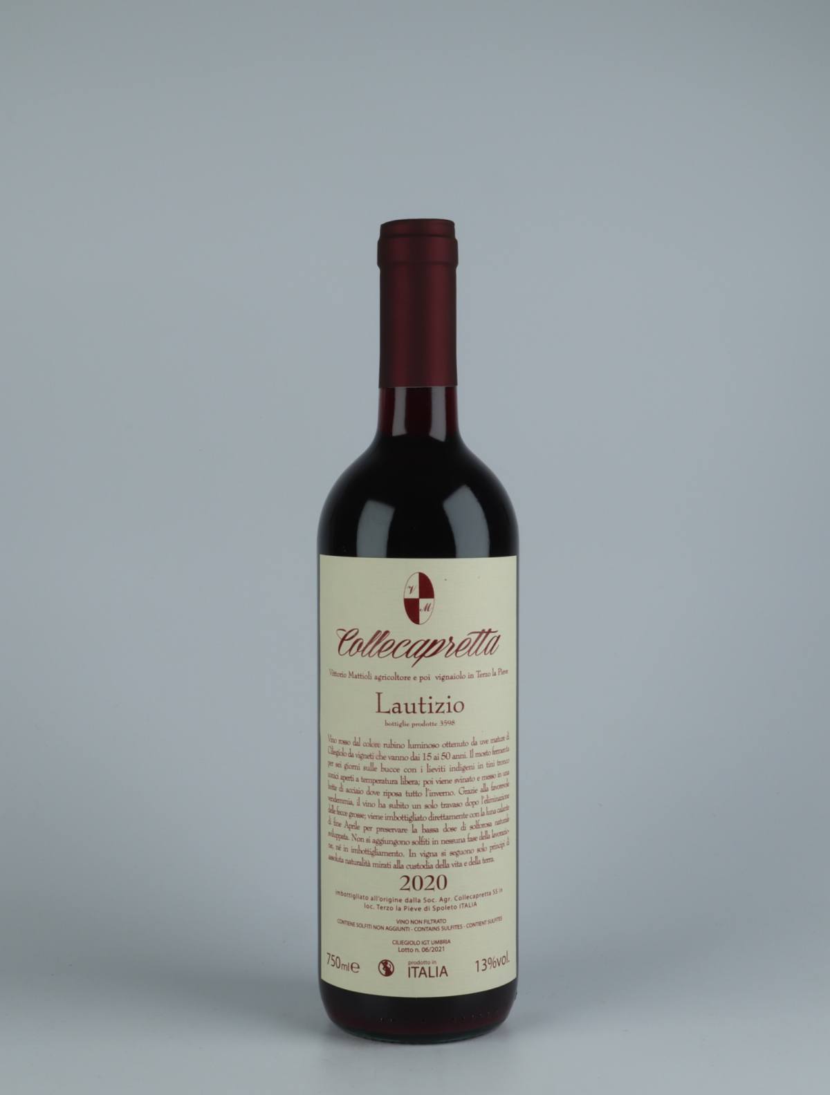 En flaske 2020 Lautizio Rødvin fra Collecapretta, Umbrien i Italien