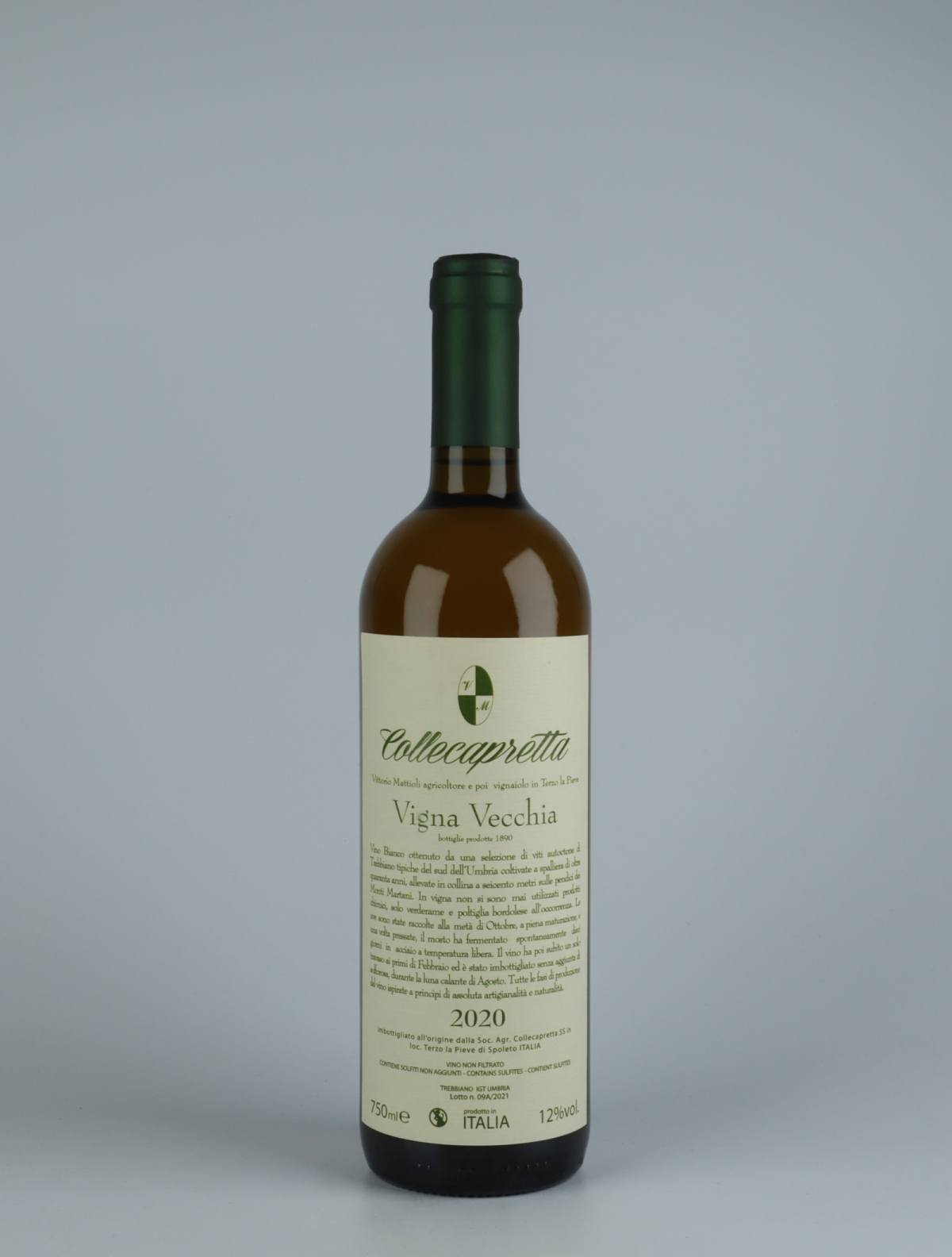 En flaske 2020 Vigna Vecchia Orange vin fra Collecapretta, Umbrien i Italien