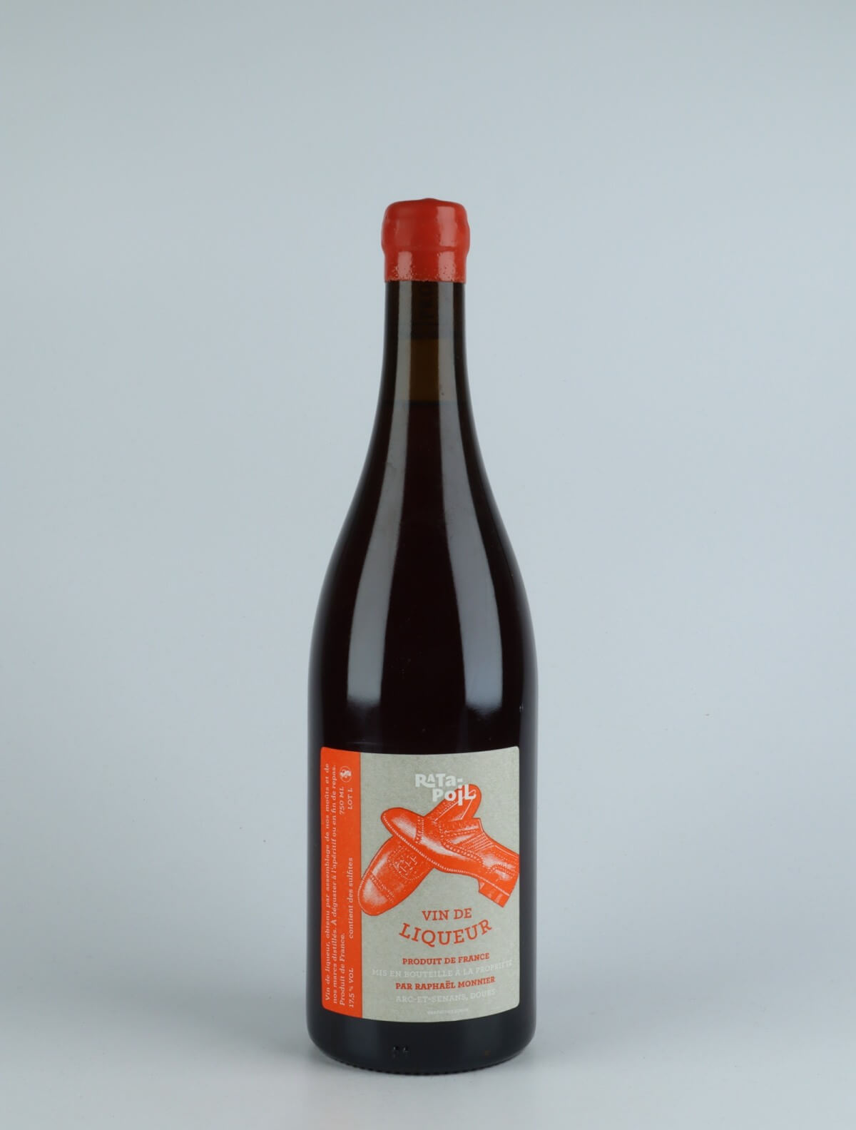 A bottle N.V. Vin de Liqueur Sweet wine from Domaine Ratapoil, Jura in France
